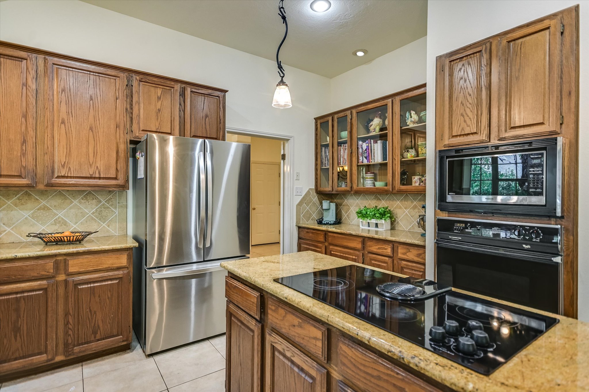 main property photo 8