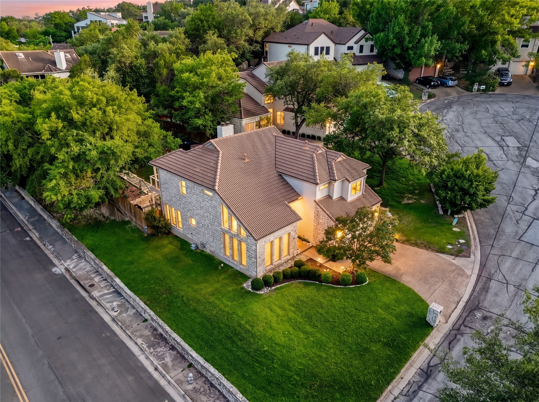 main property photo 38