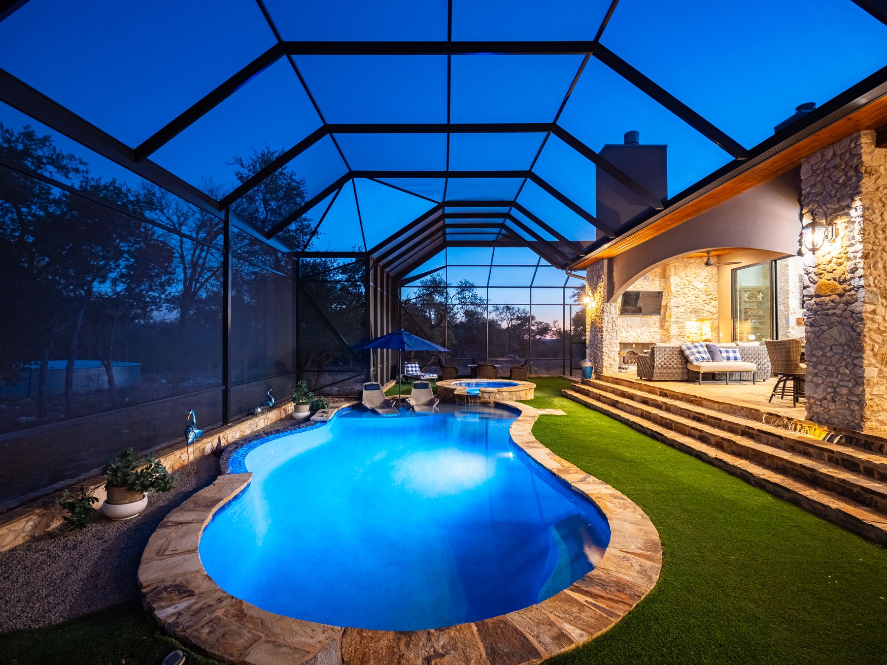 main property photo 29