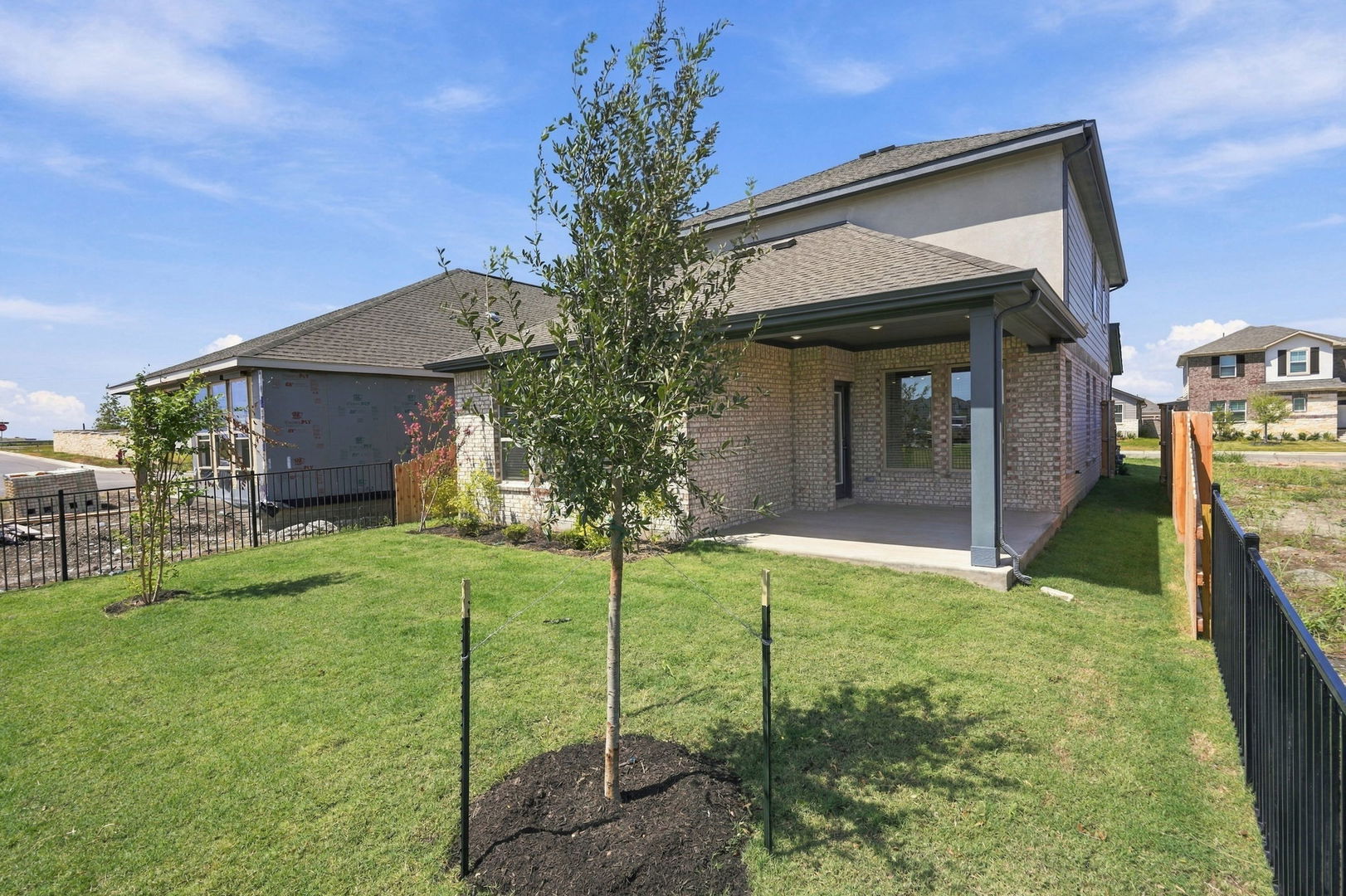 main property photo 31