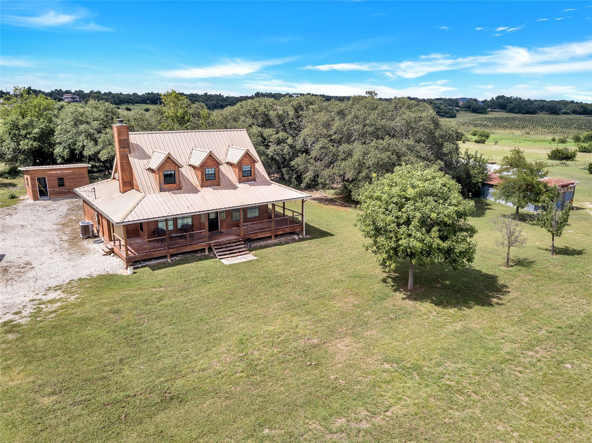 main property photo 28
