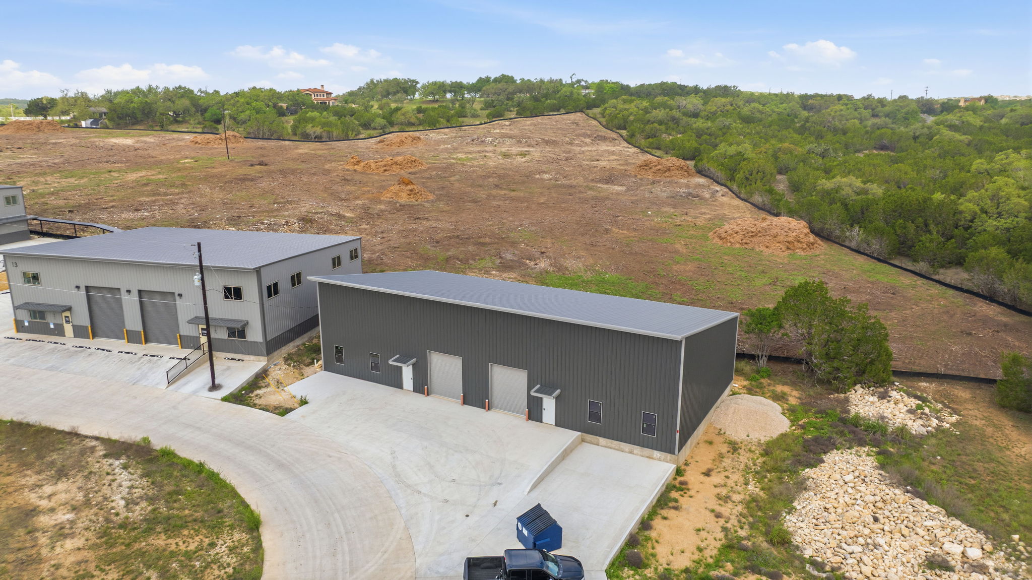 main property photo 18