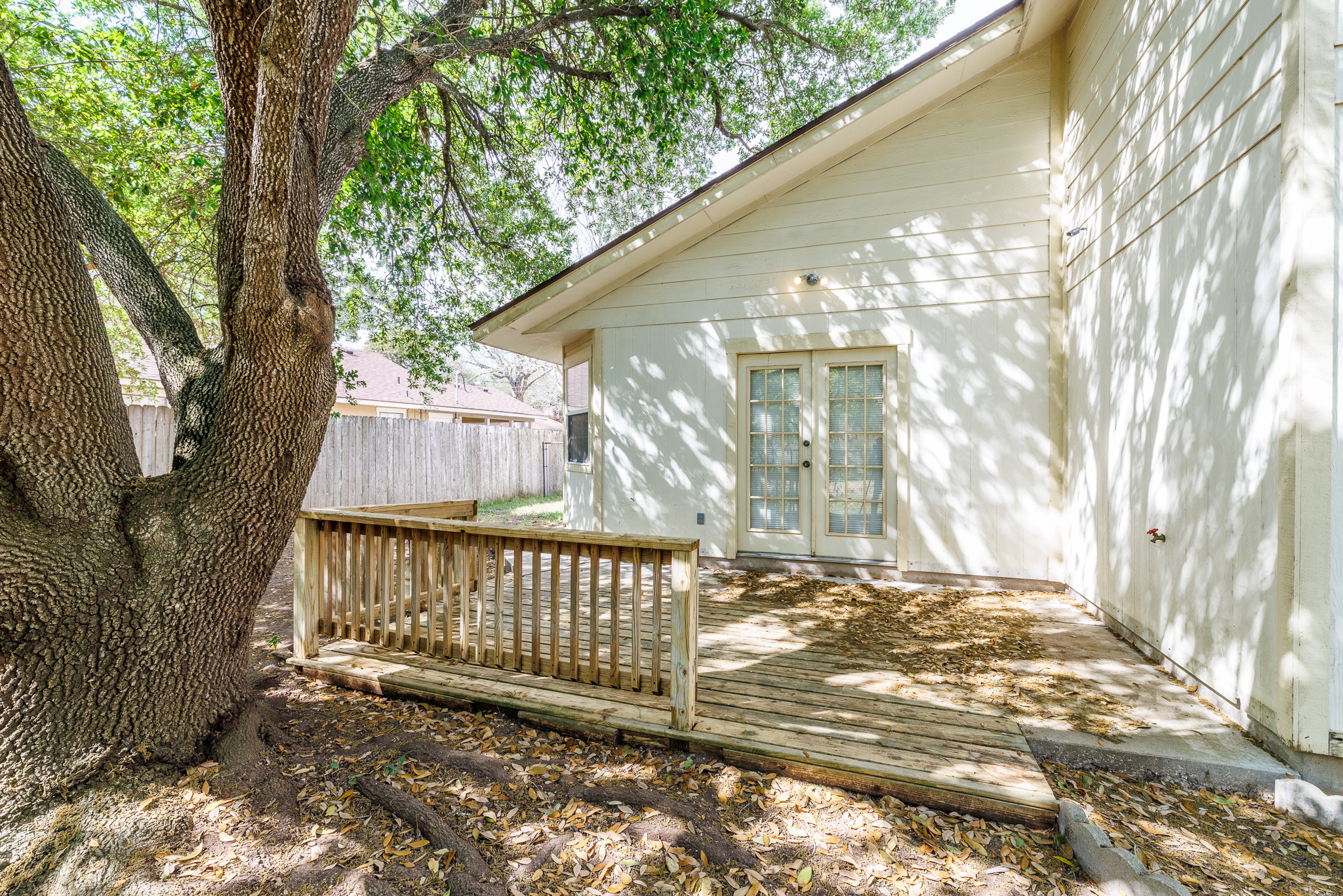 main property photo 22