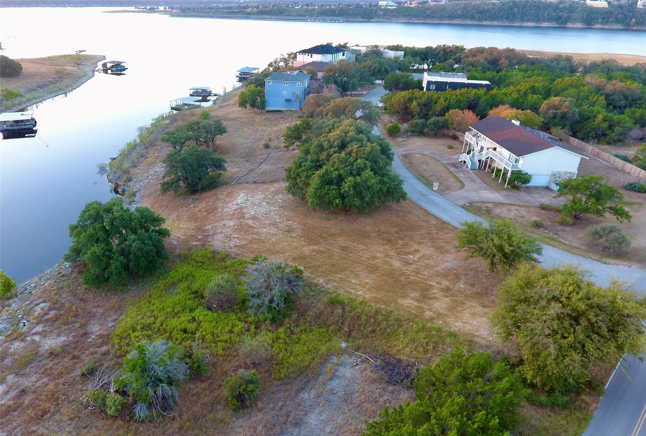 main property photo 12