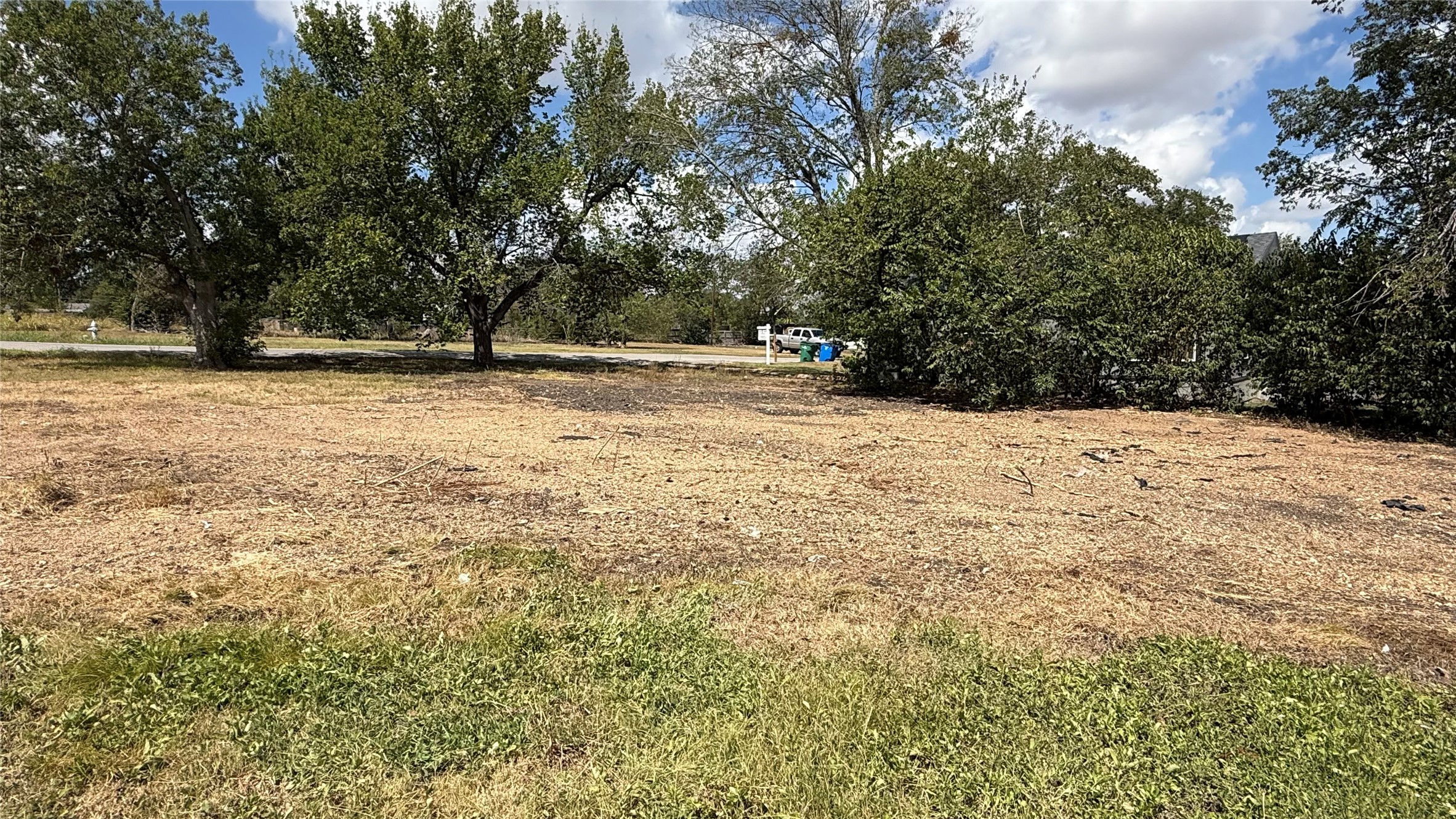 main property photo 8