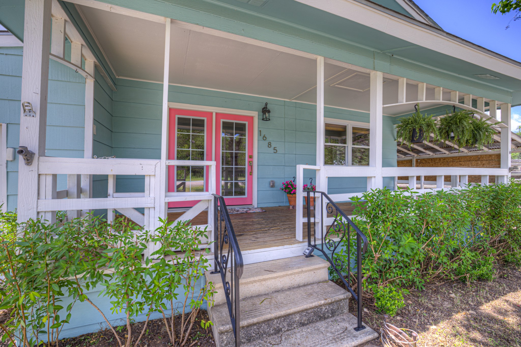 main property photo 7