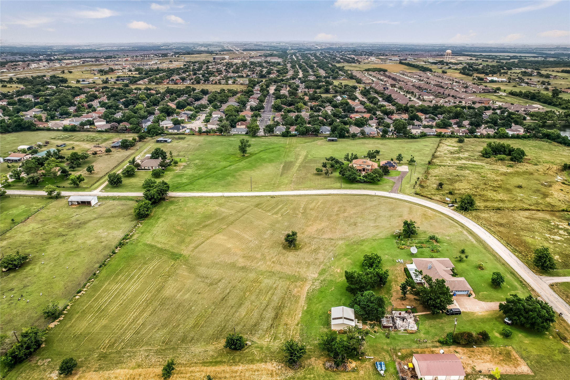 main property photo 36