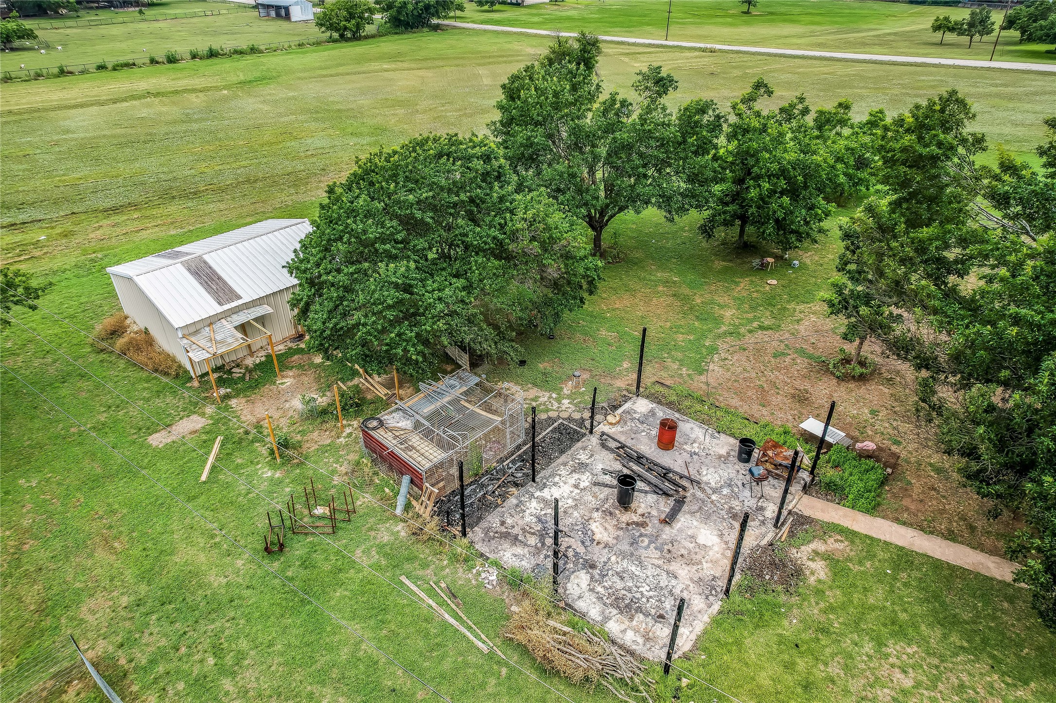 main property photo 37