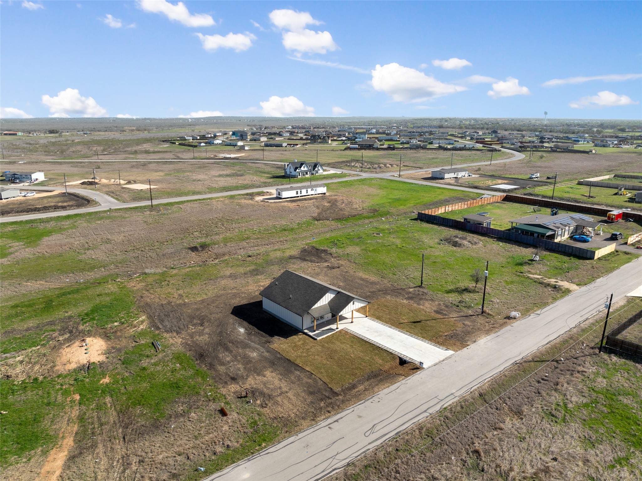 main property photo 31