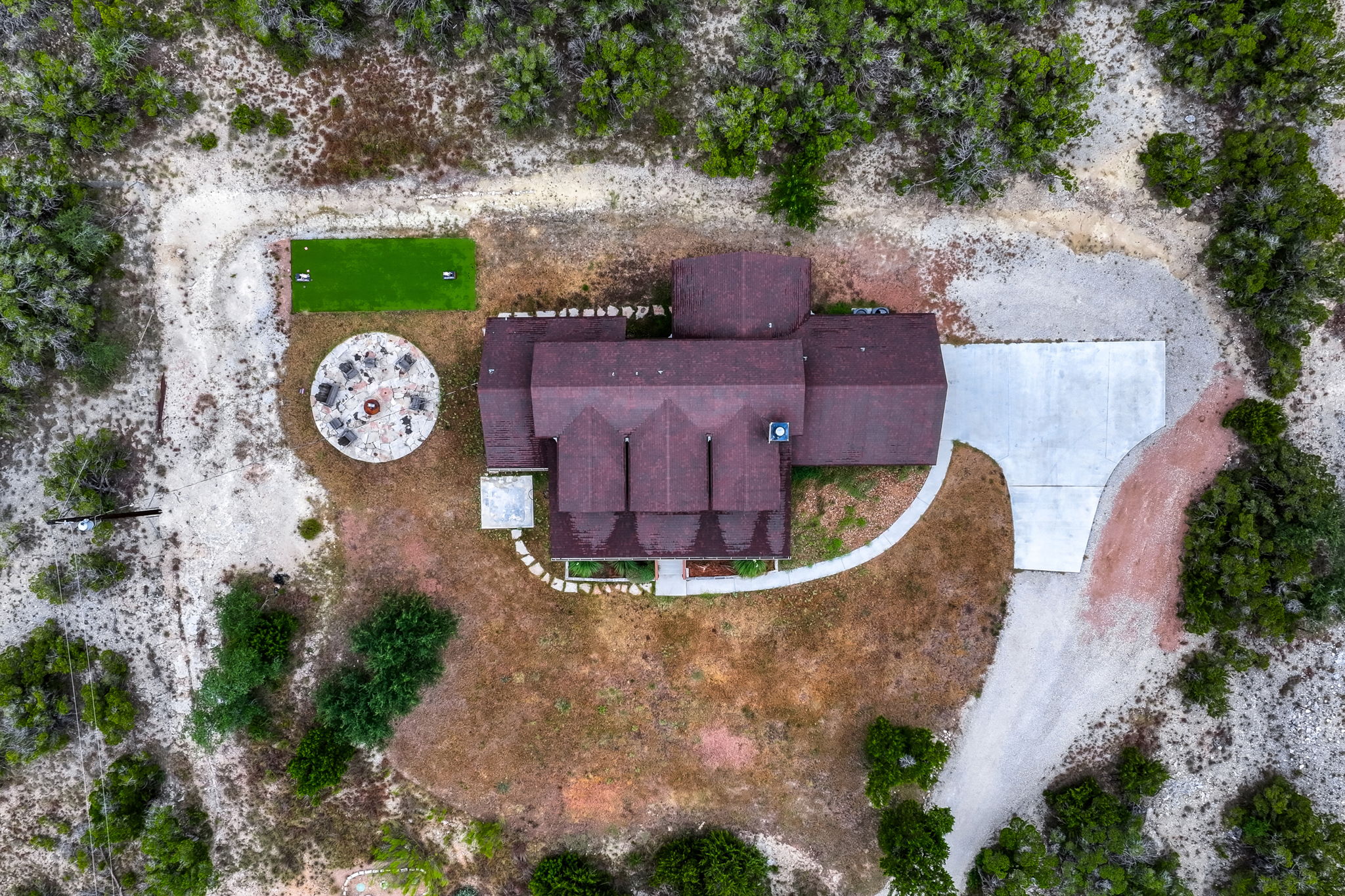 main property photo 32