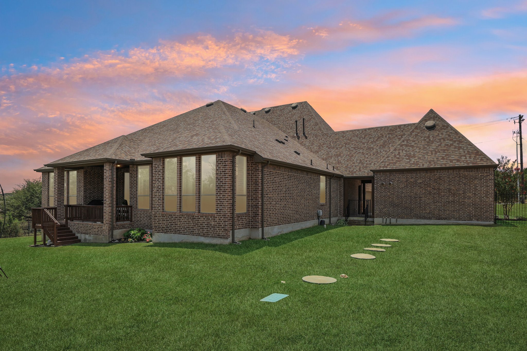 main property photo 39