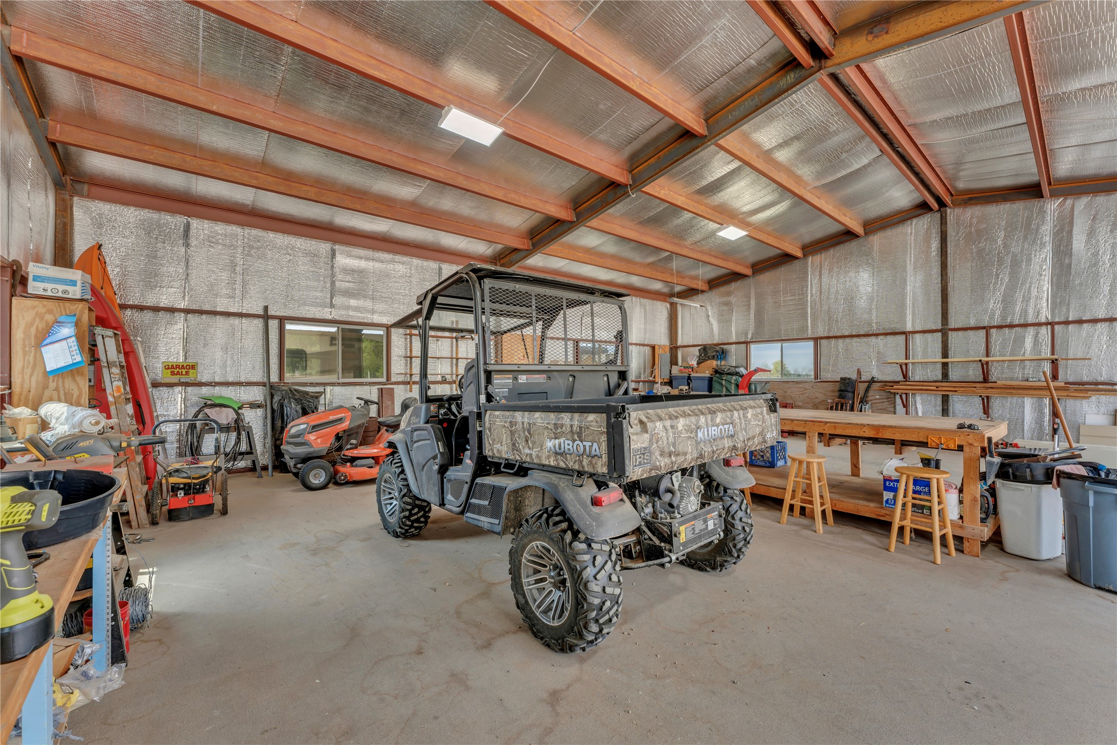 main property photo 33