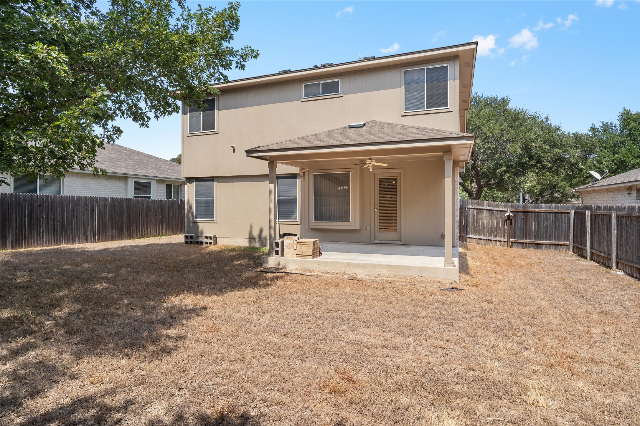 main property photo 27