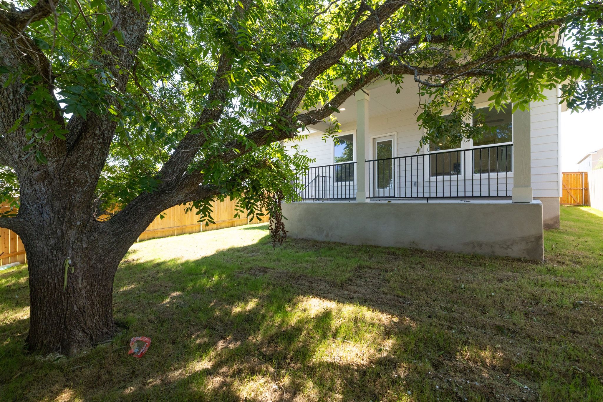 main property photo 33