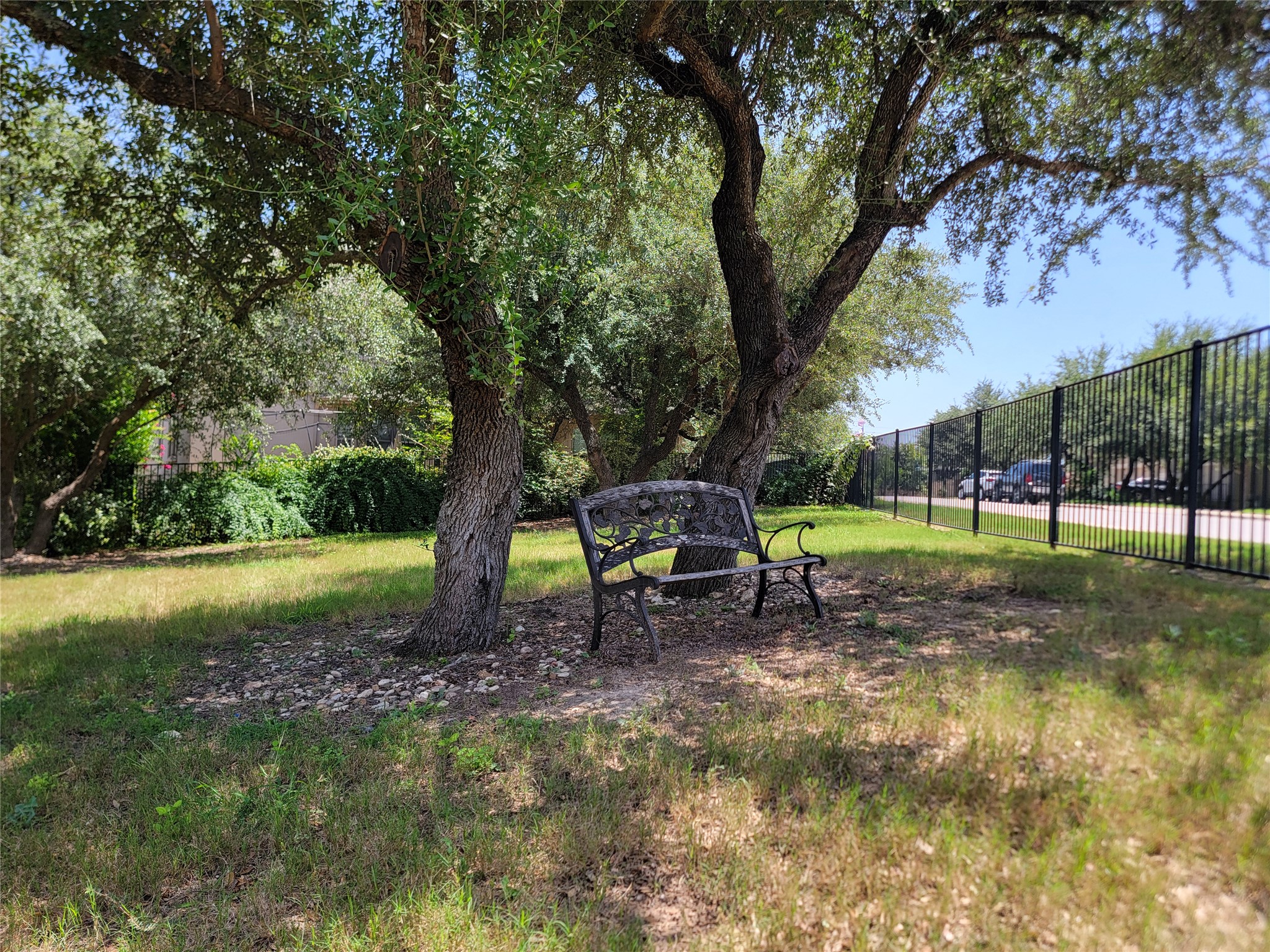 main property photo 8