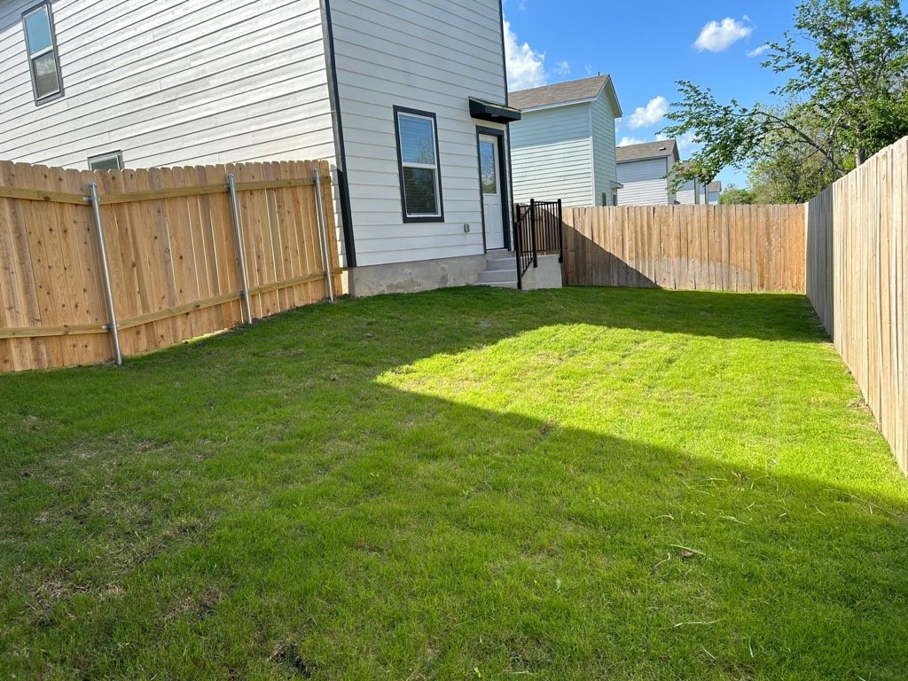 main property photo 22
