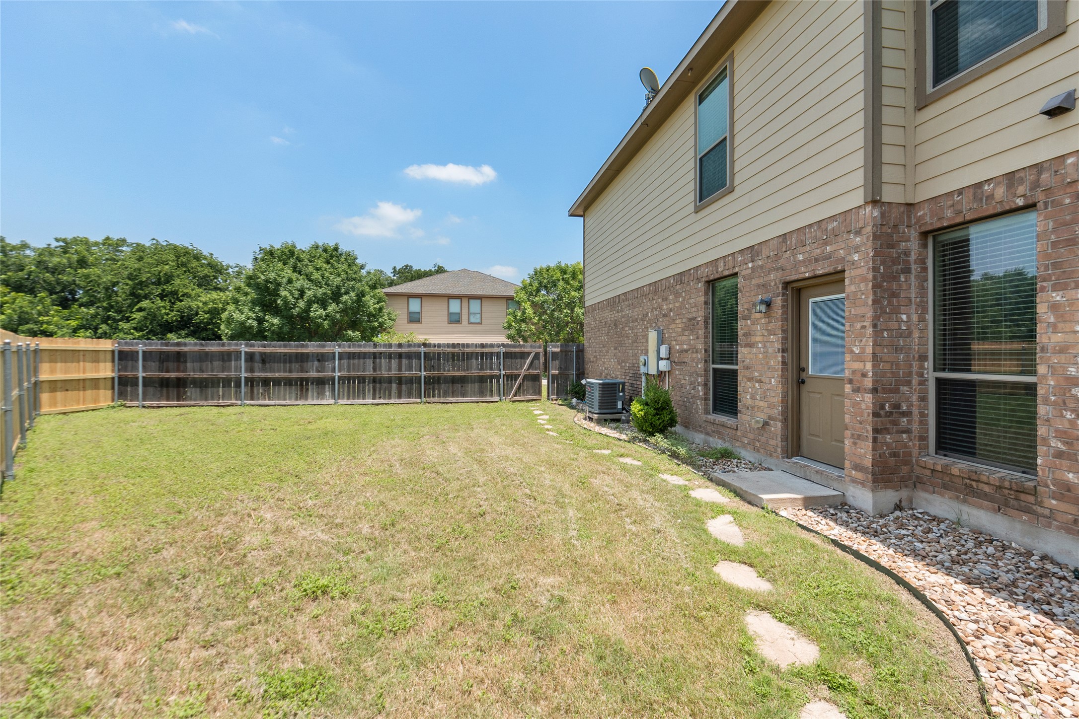 main property photo 36