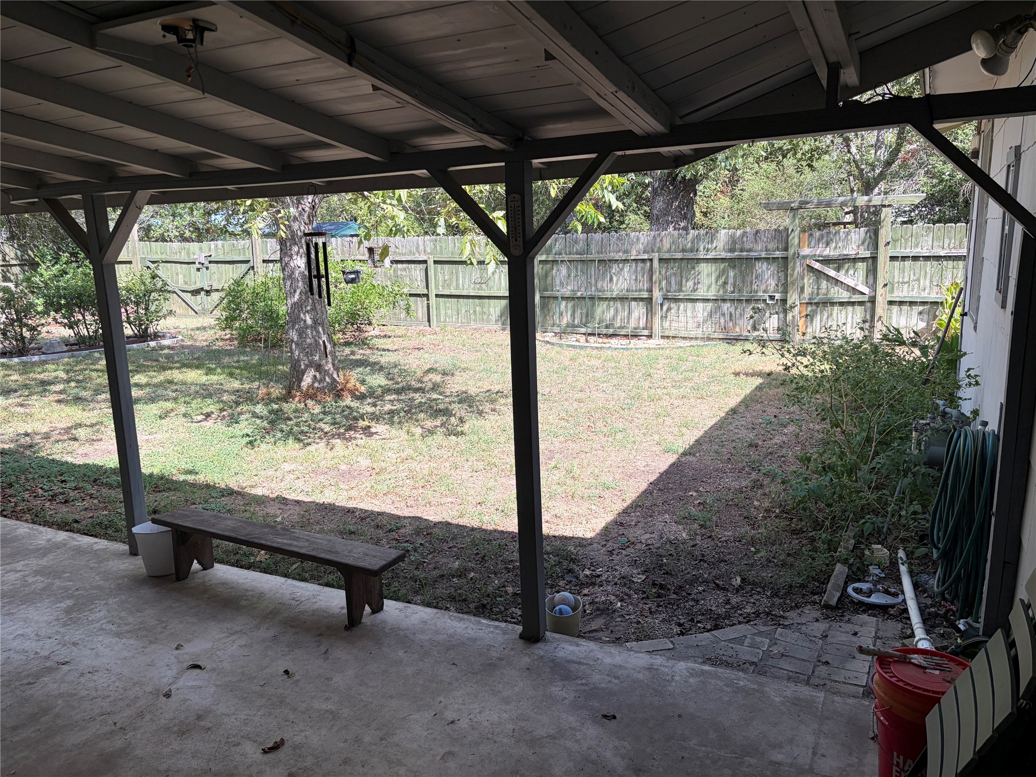 main property photo 14