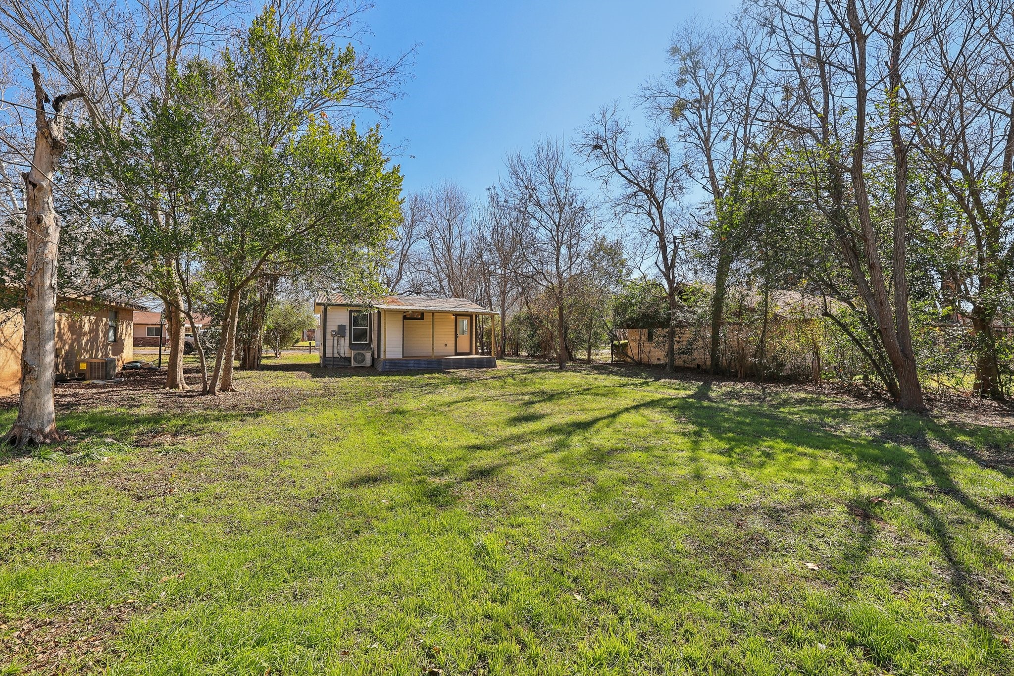 main property photo 3