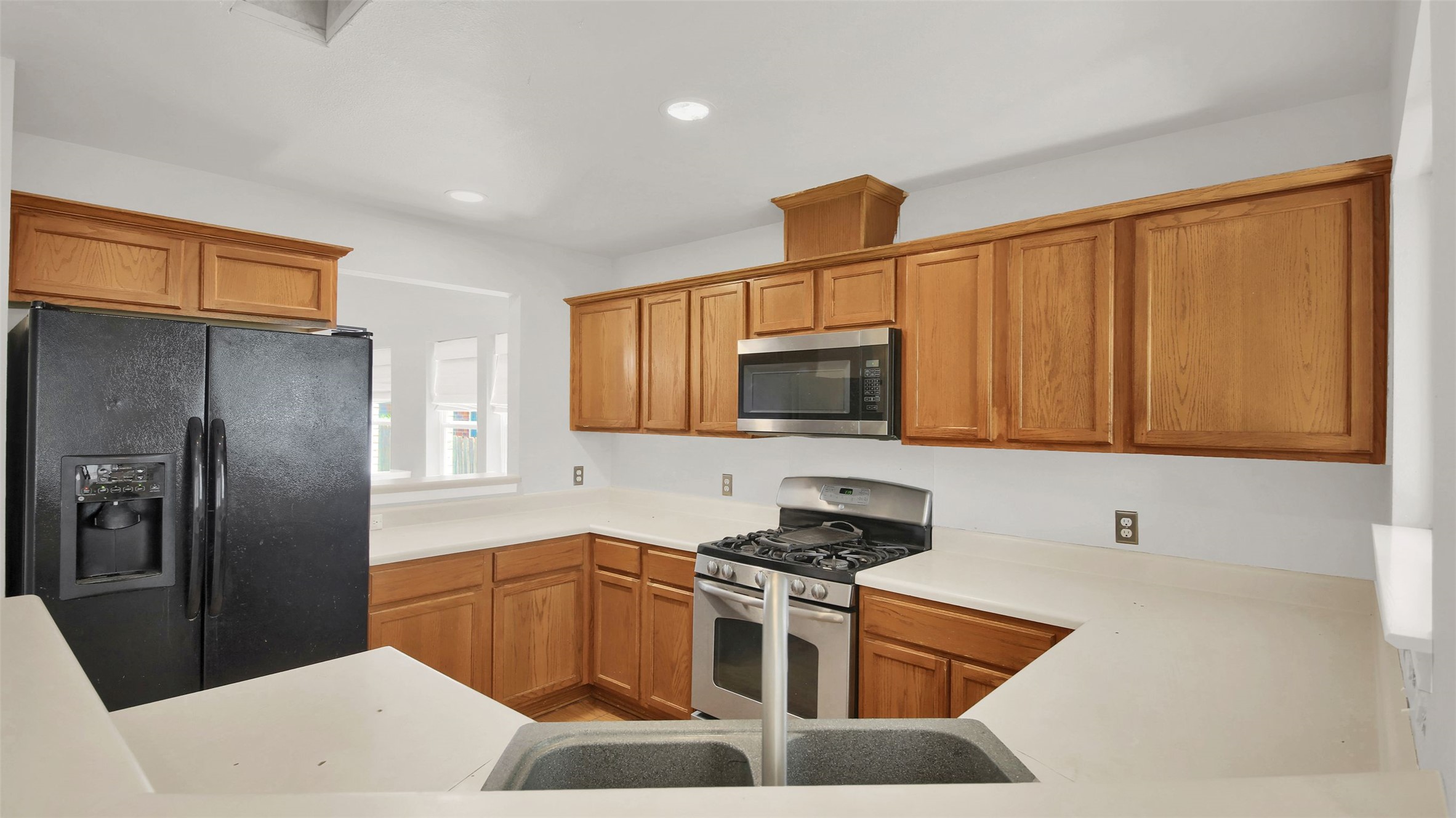 main property photo 14