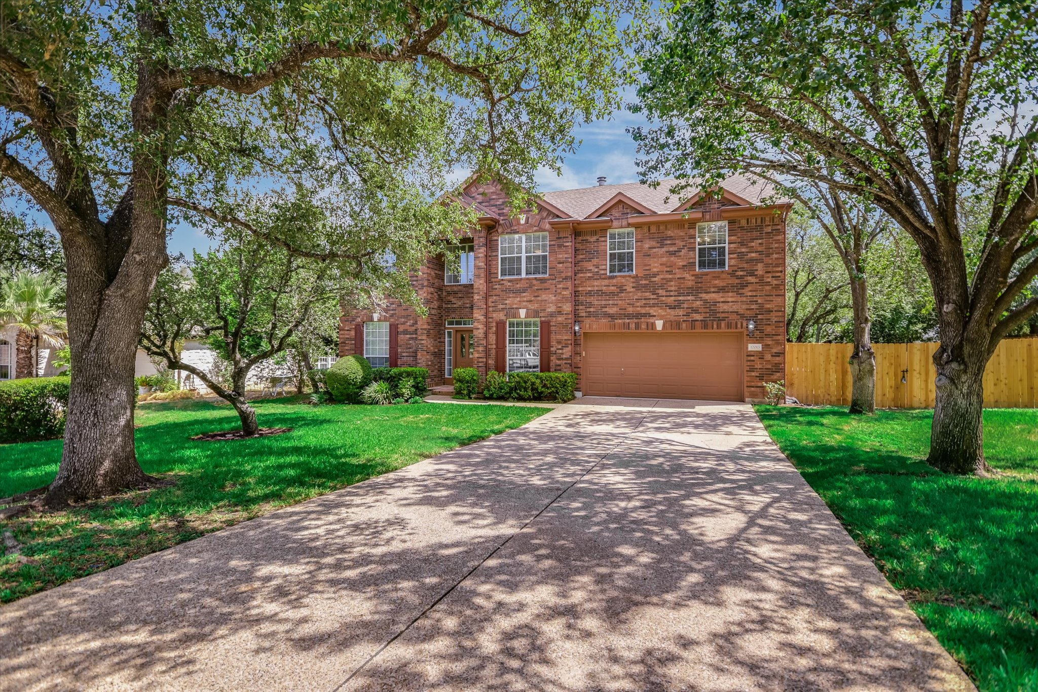 main property photo 2