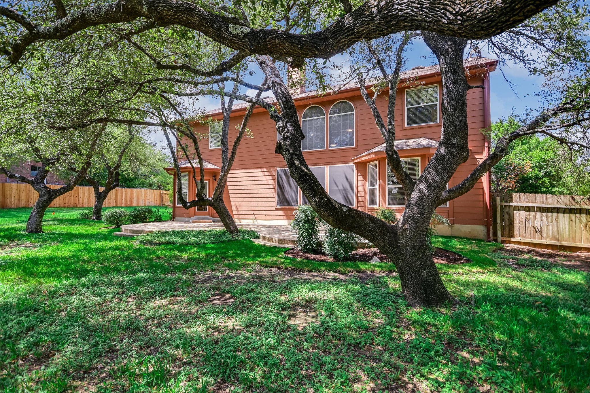 main property photo 27