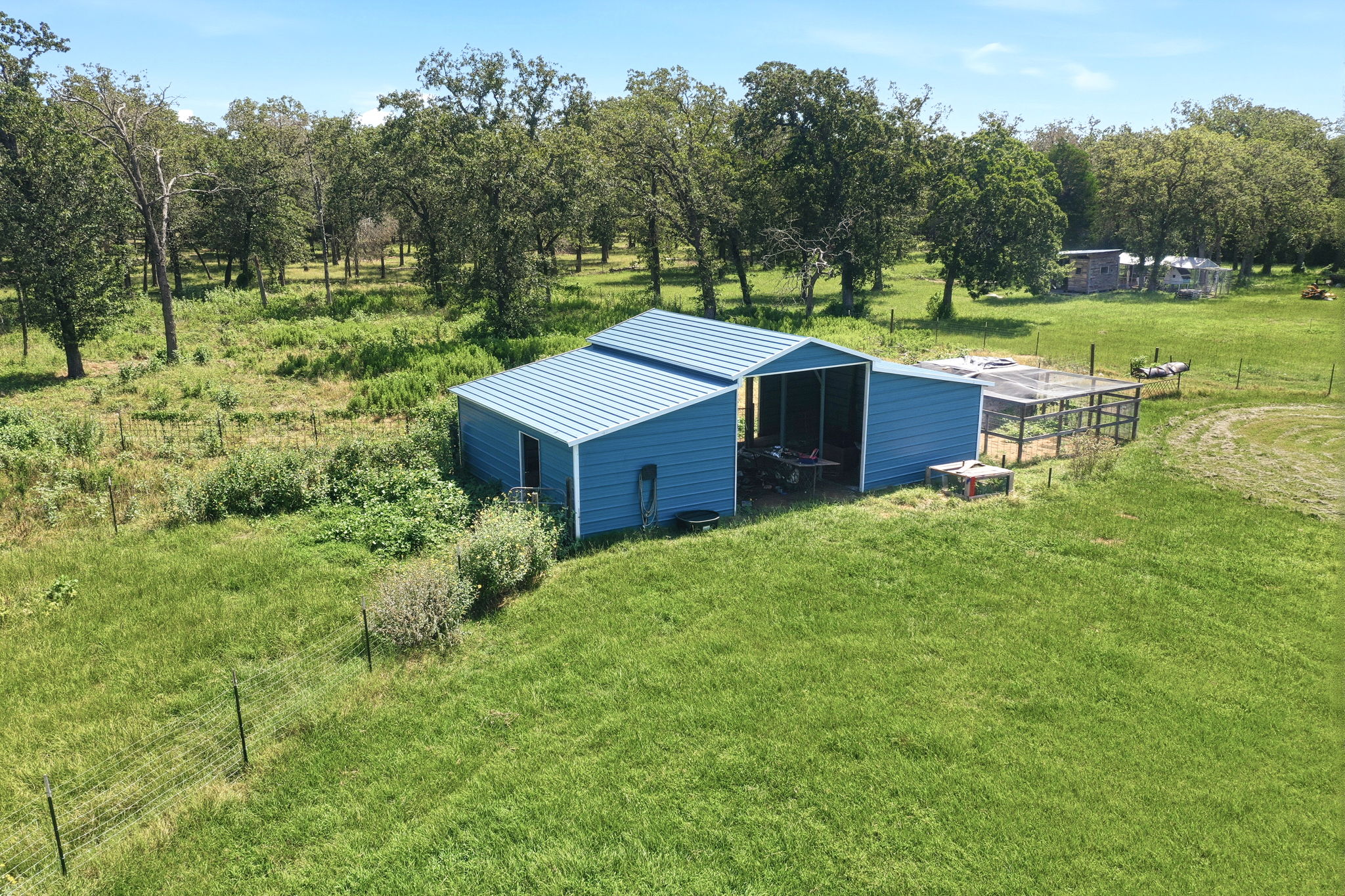 main property photo 4