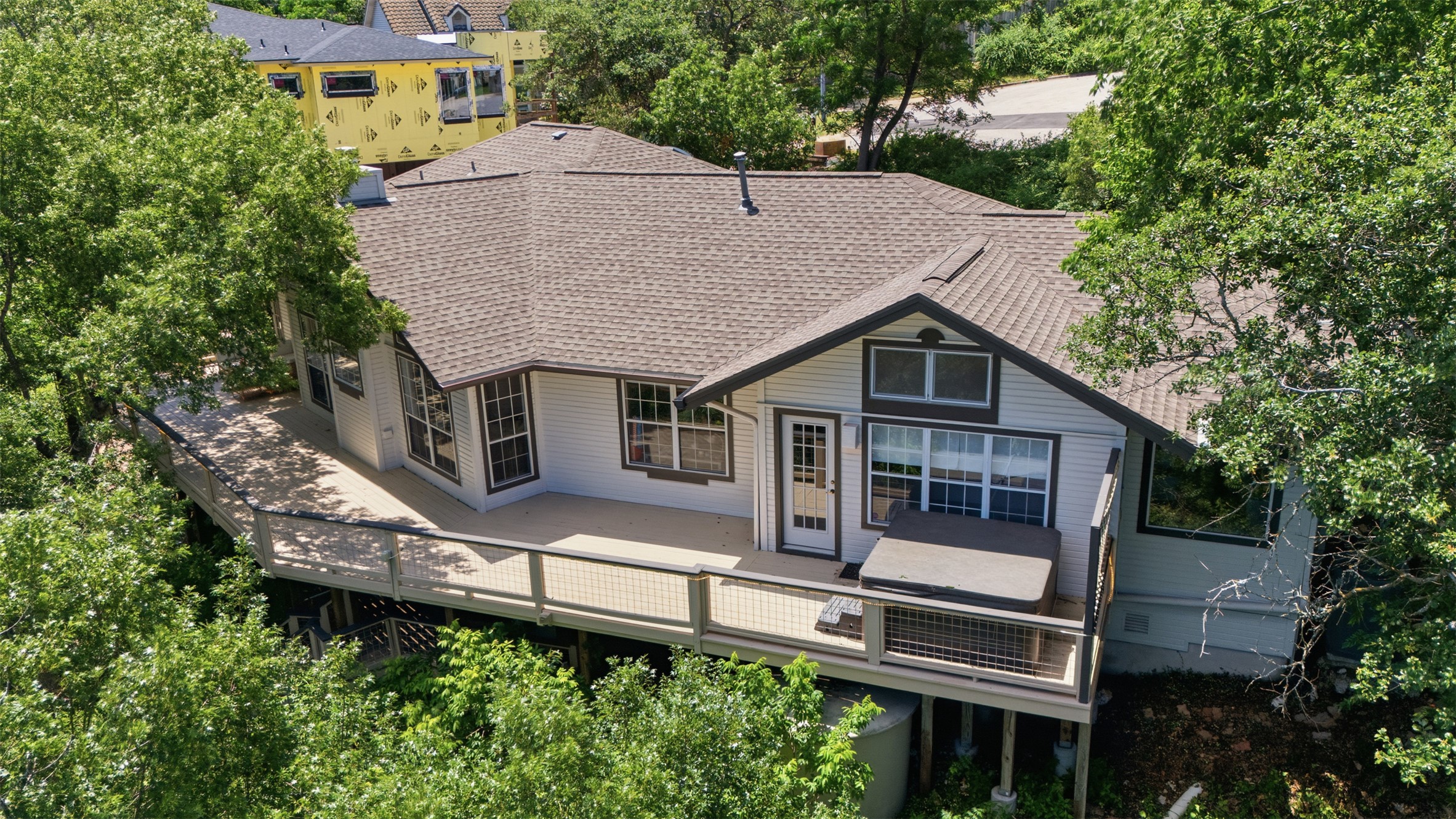 main property photo 25