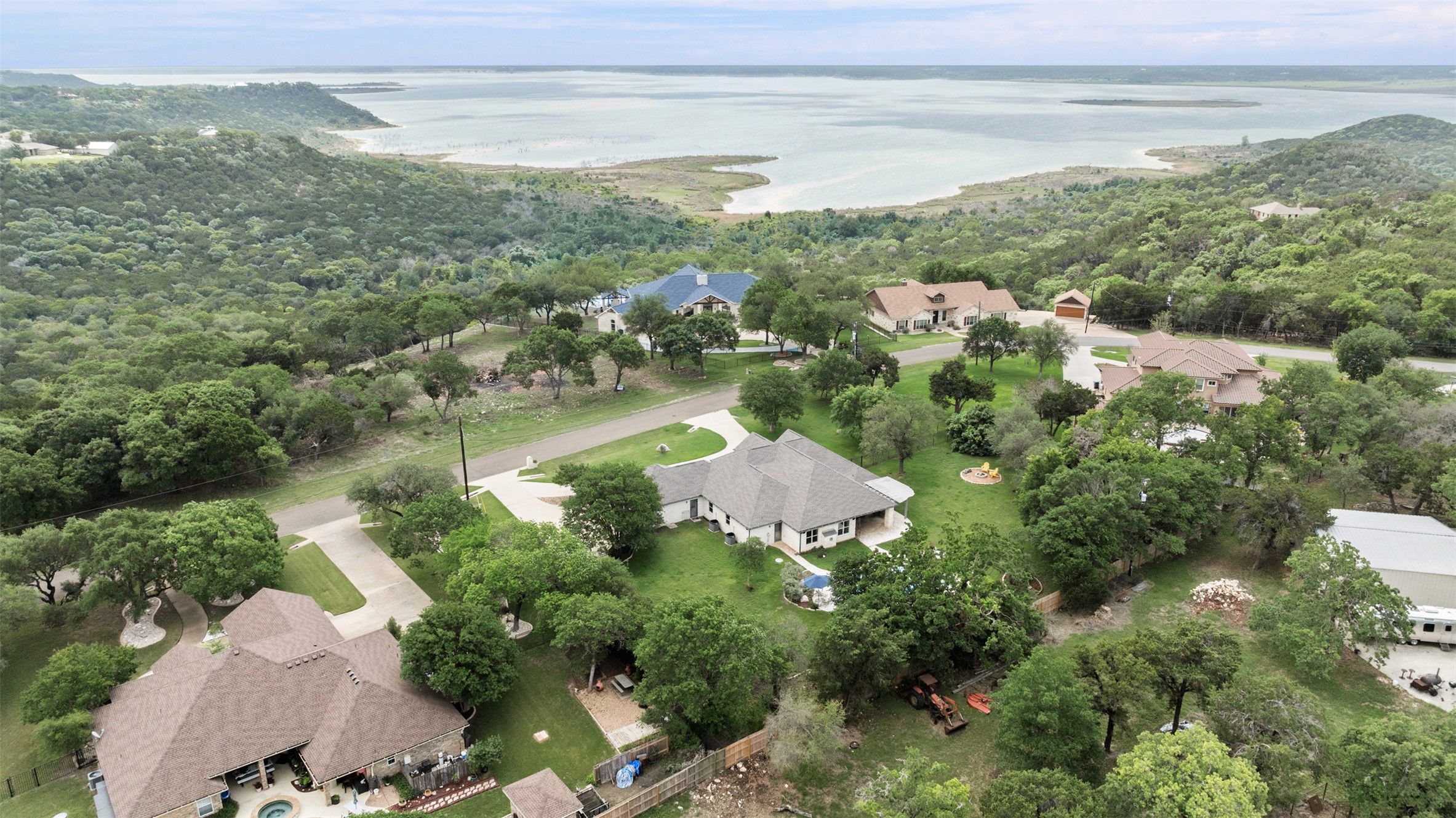 main property photo 37