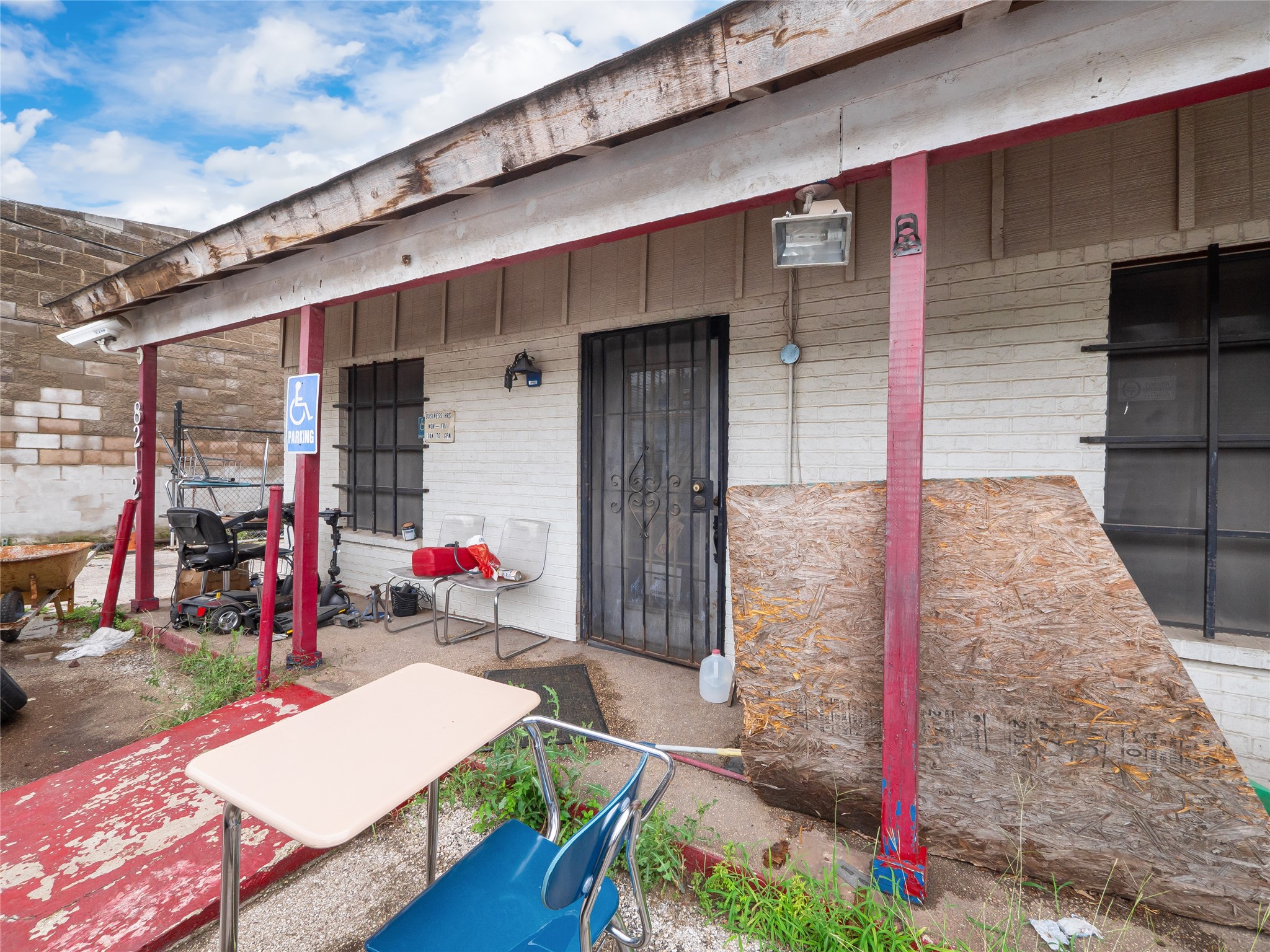 main property photo 5