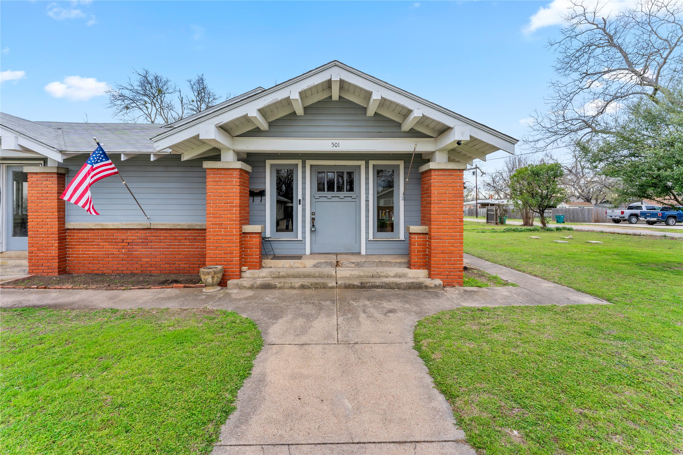 main property photo 1