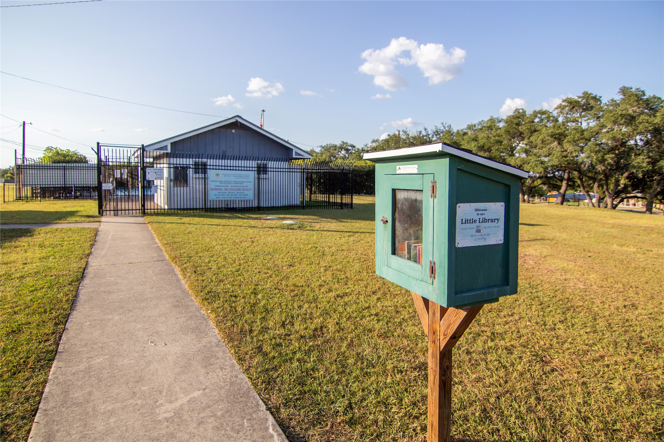 main property photo 32