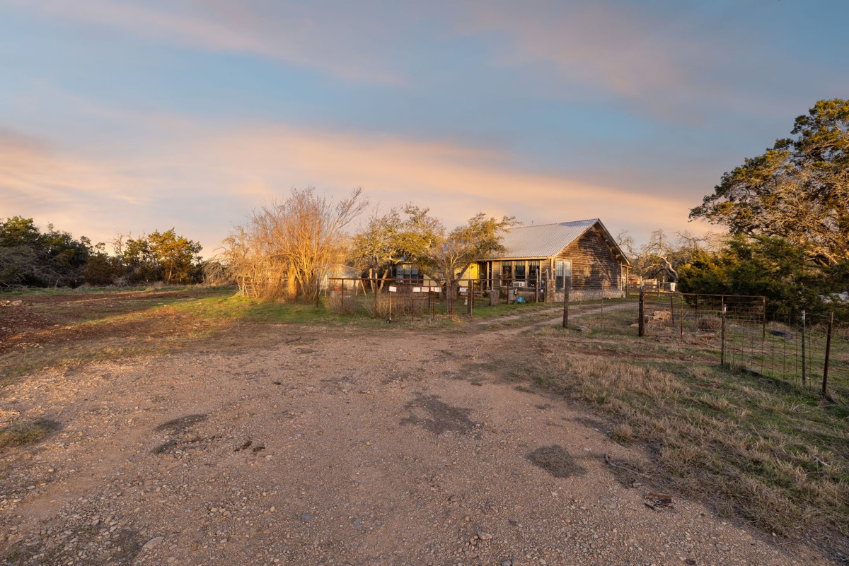 main property photo 14