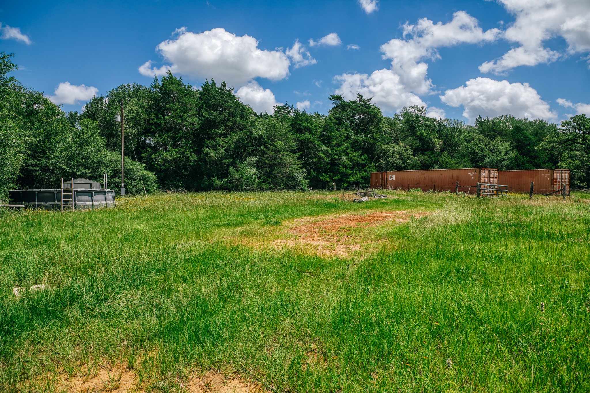 main property photo 16