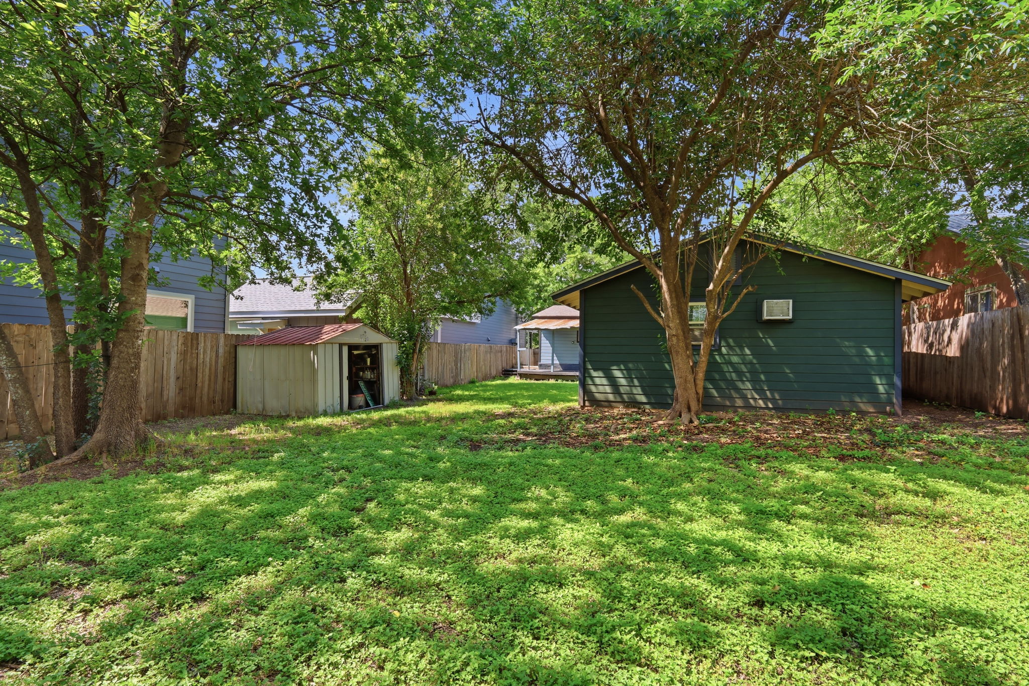 main property photo 20