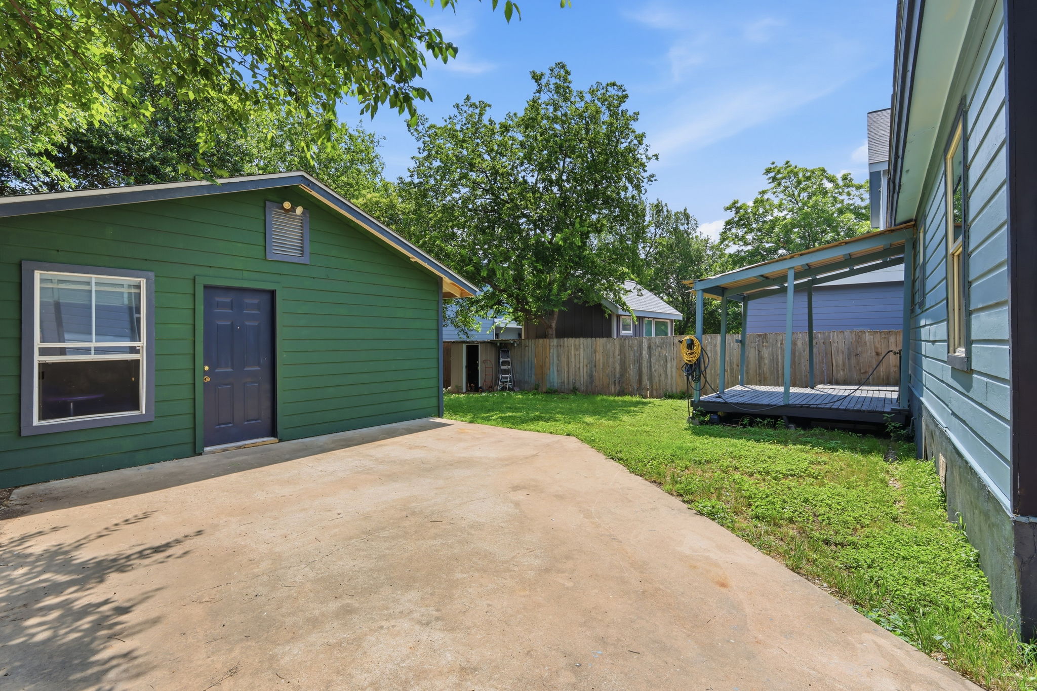 main property photo 21