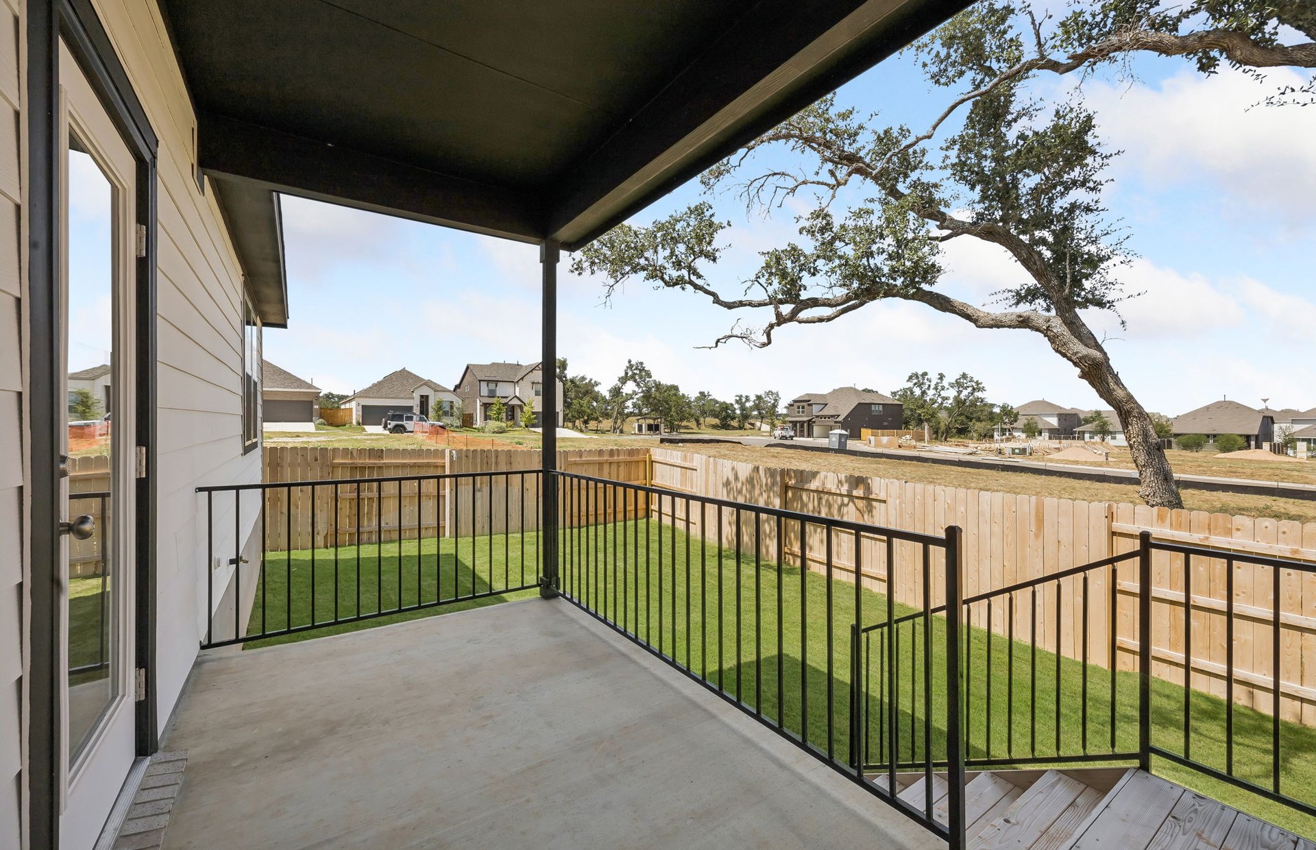 main property photo 16