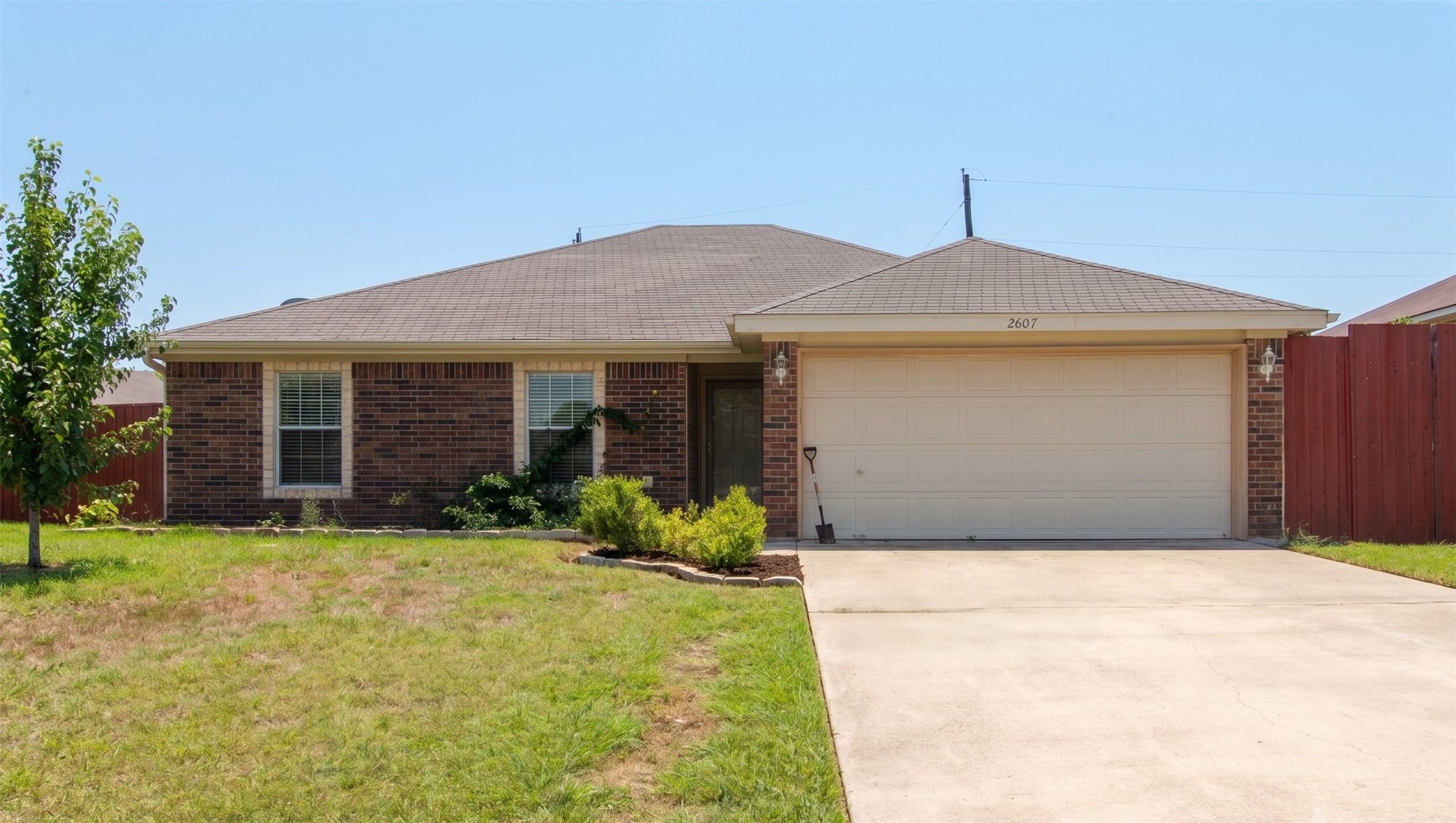 main property photo 0