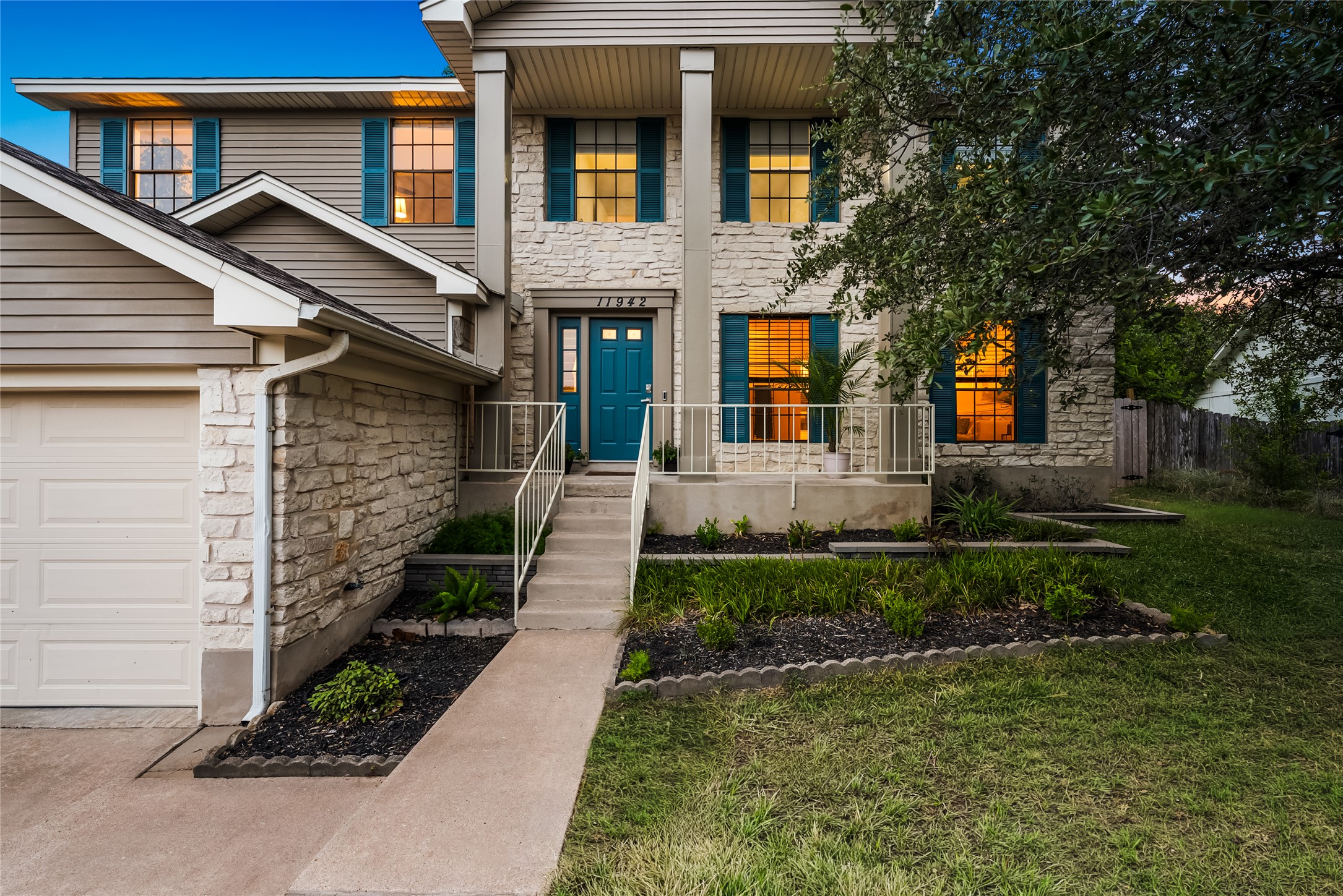 main property photo 25