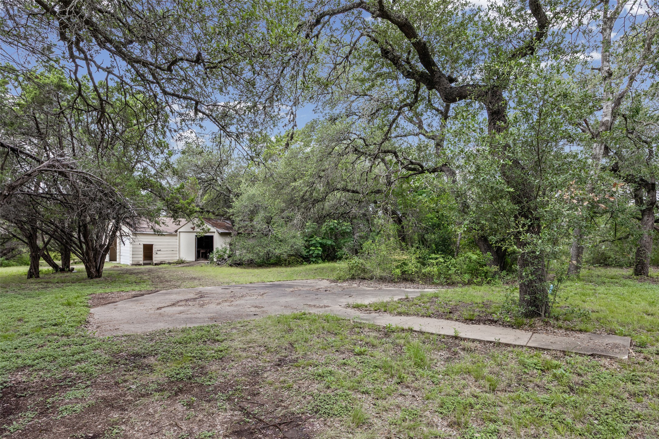 main property photo 20