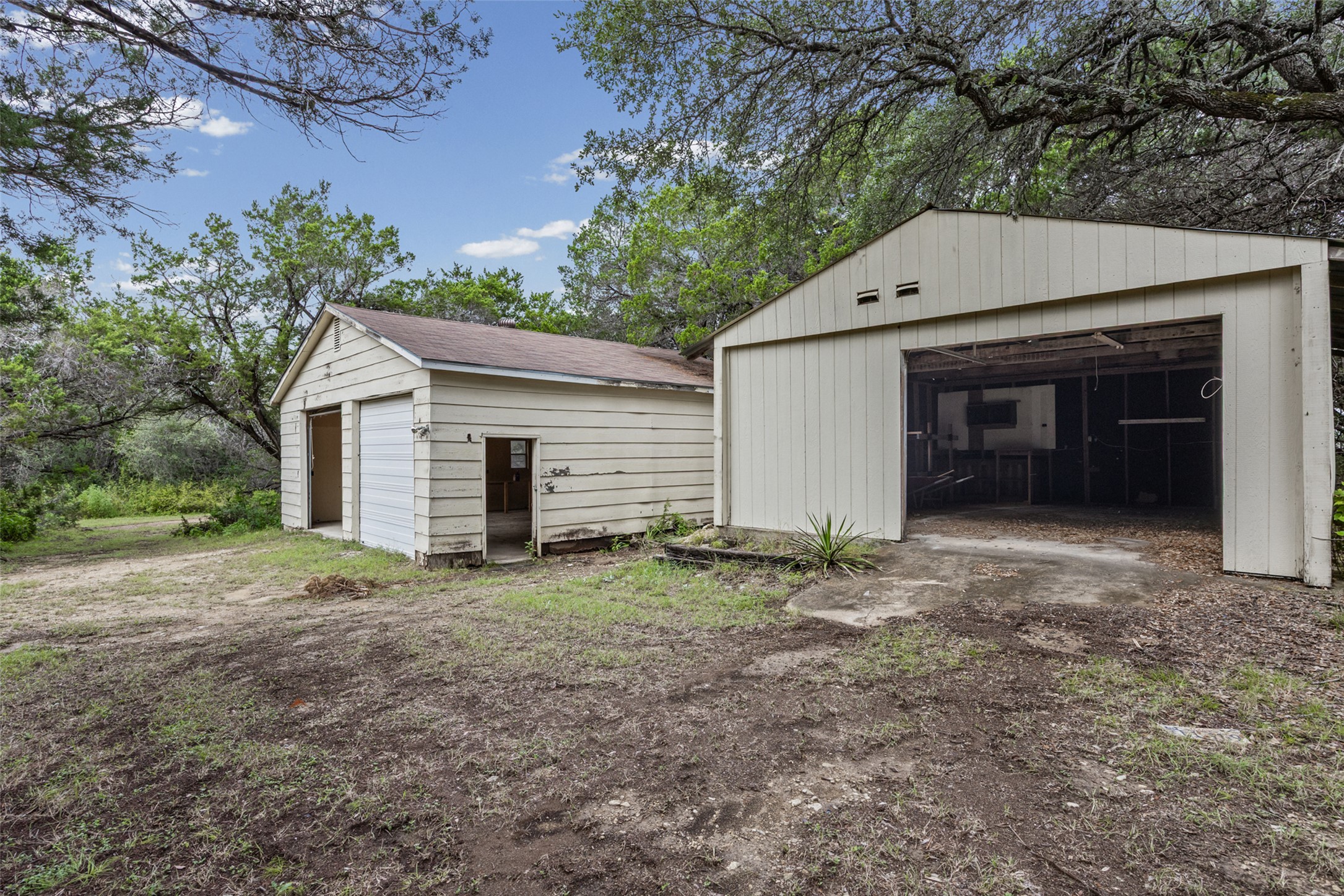 main property photo 21