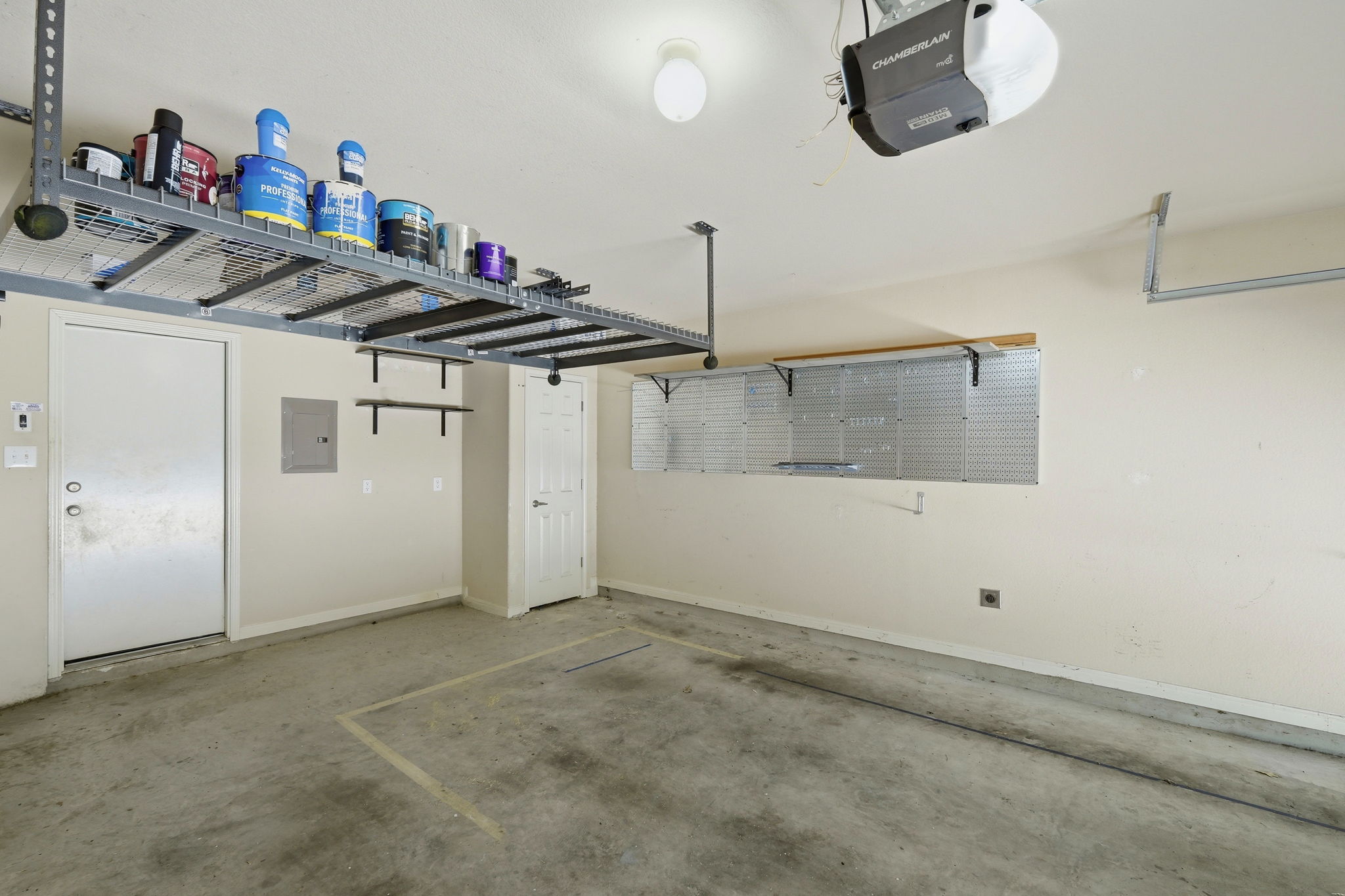 main property photo 23