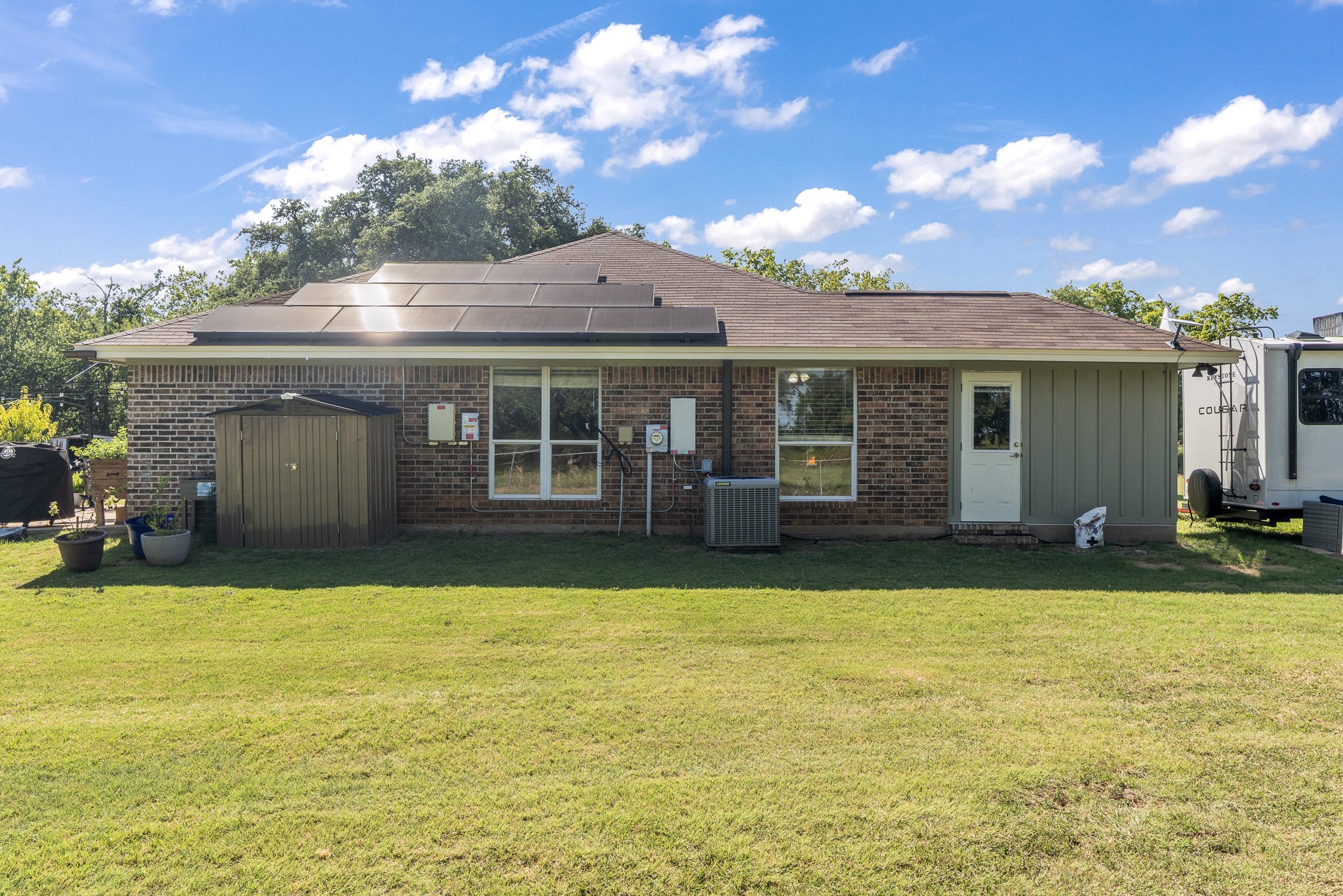 main property photo 23
