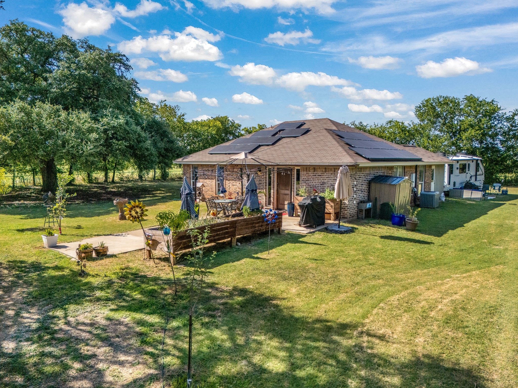 main property photo 24