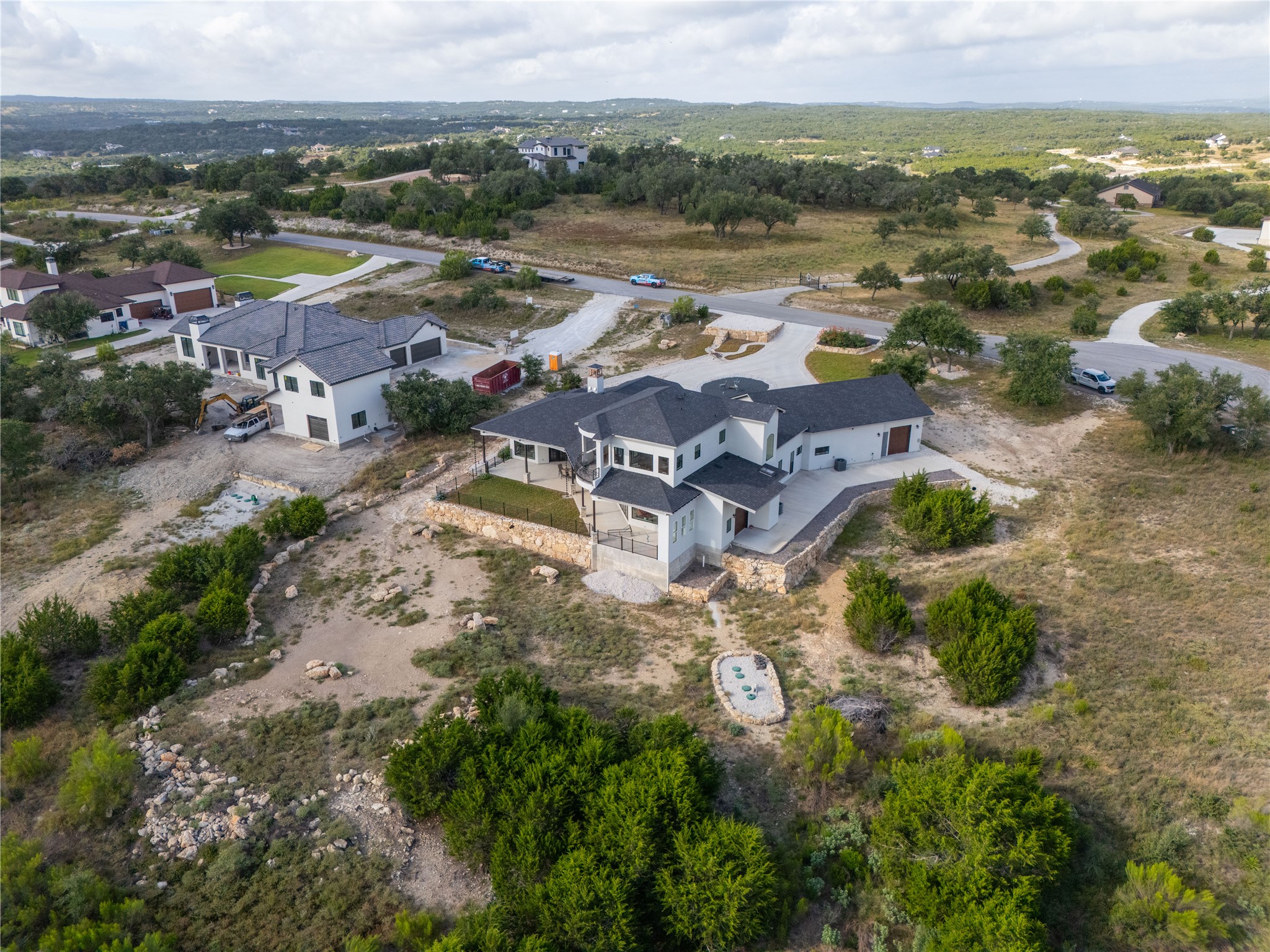main property photo 26