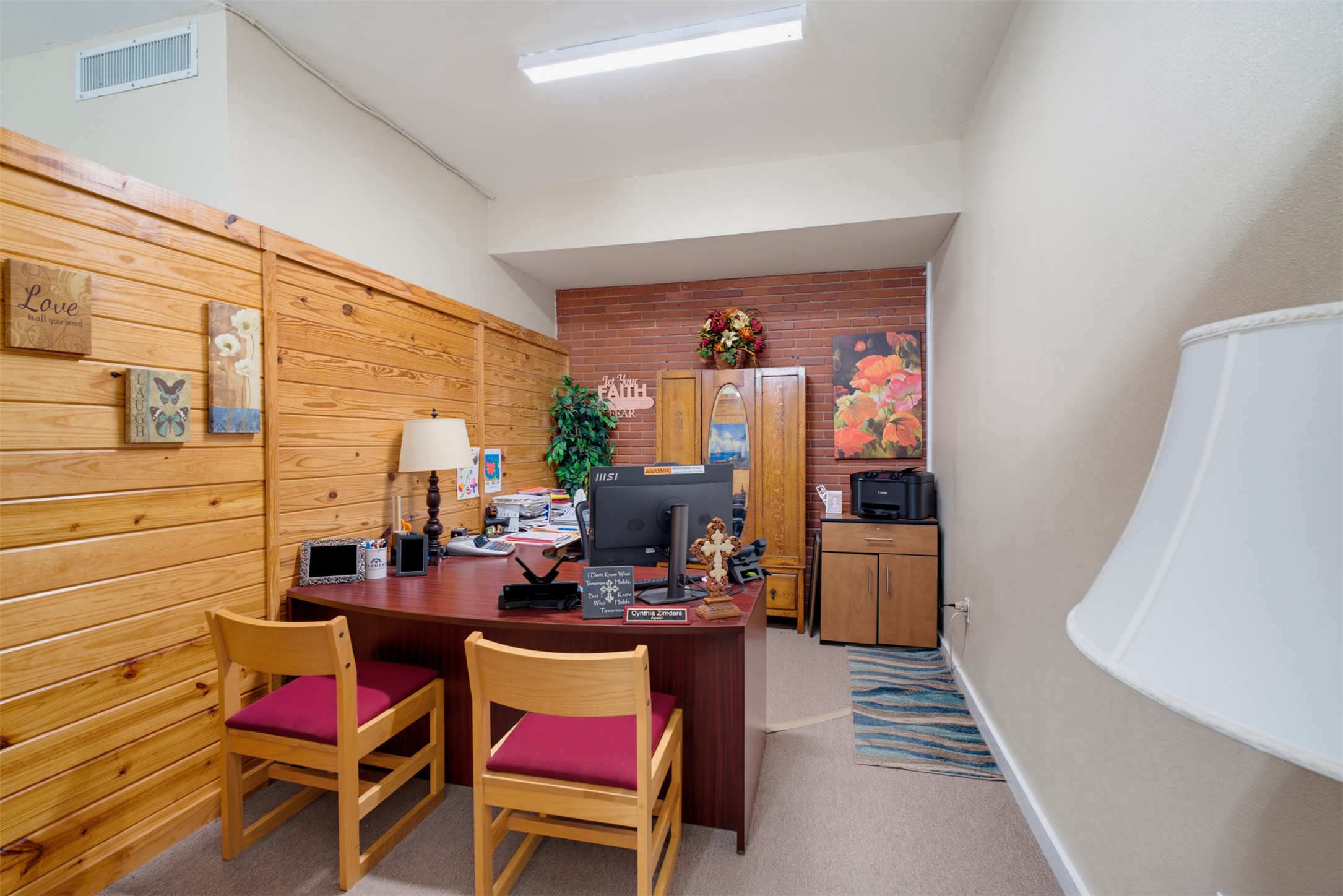 main property photo 10