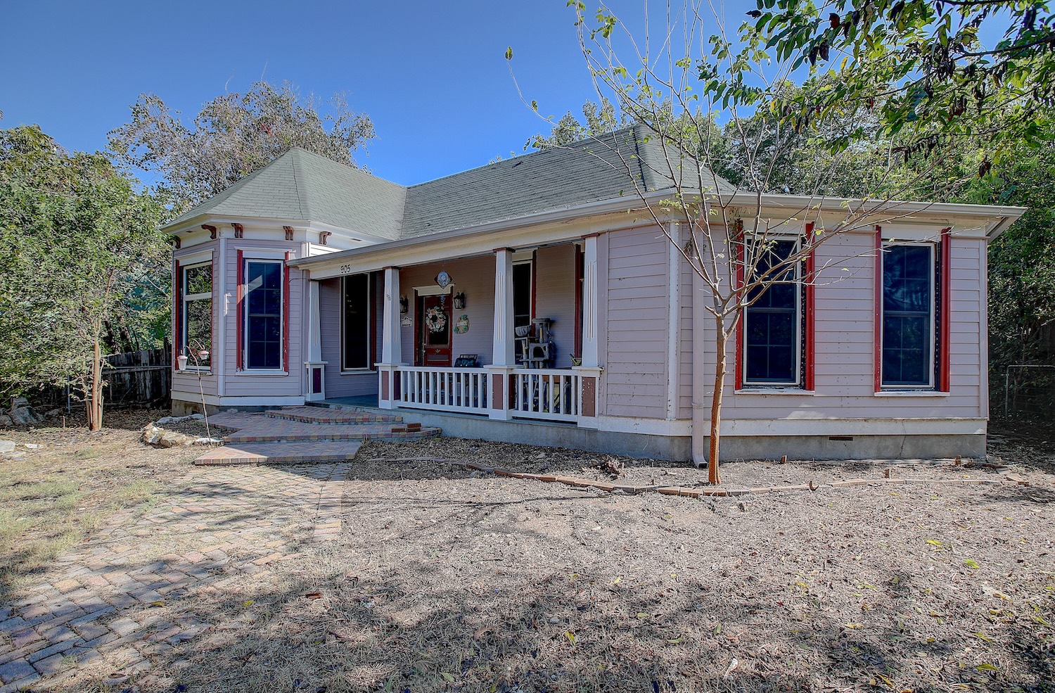 main property photo 13