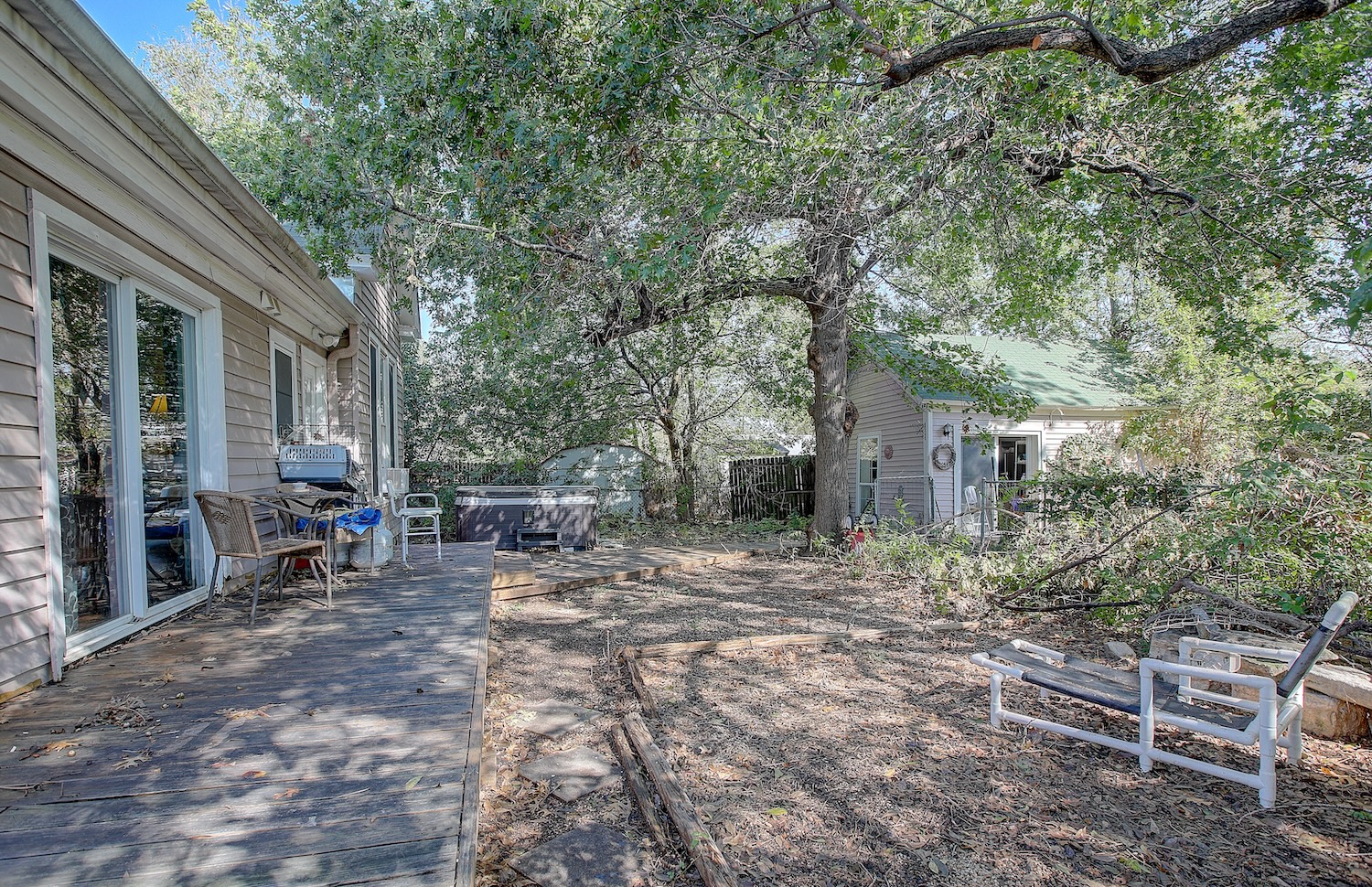 main property photo 21