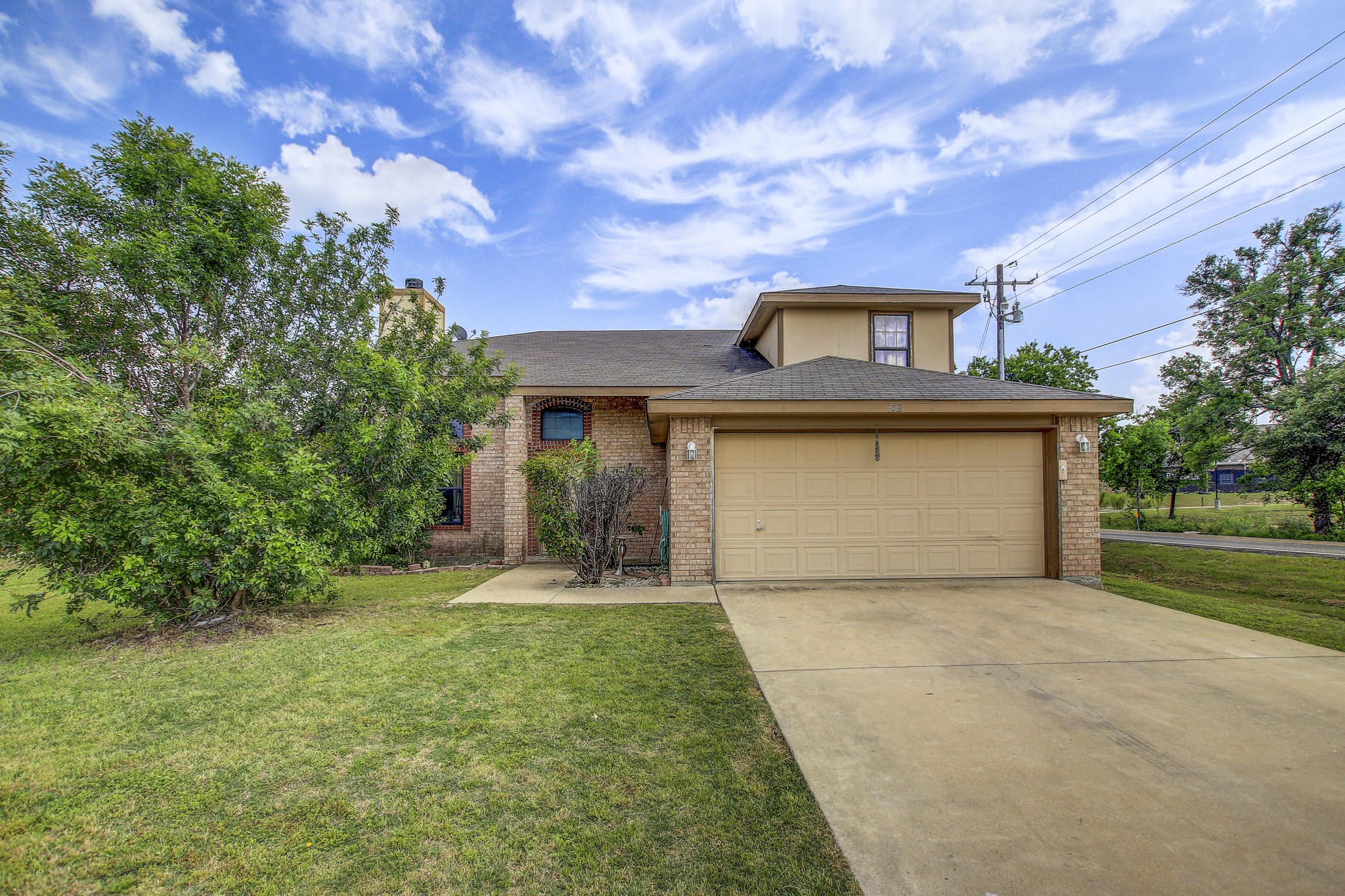 main property photo 10