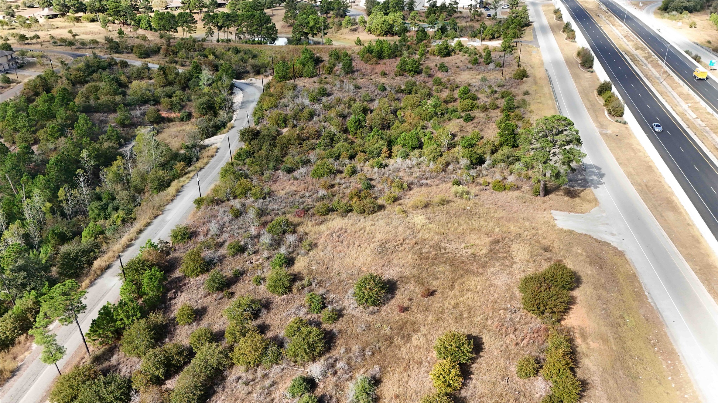 main property photo 13